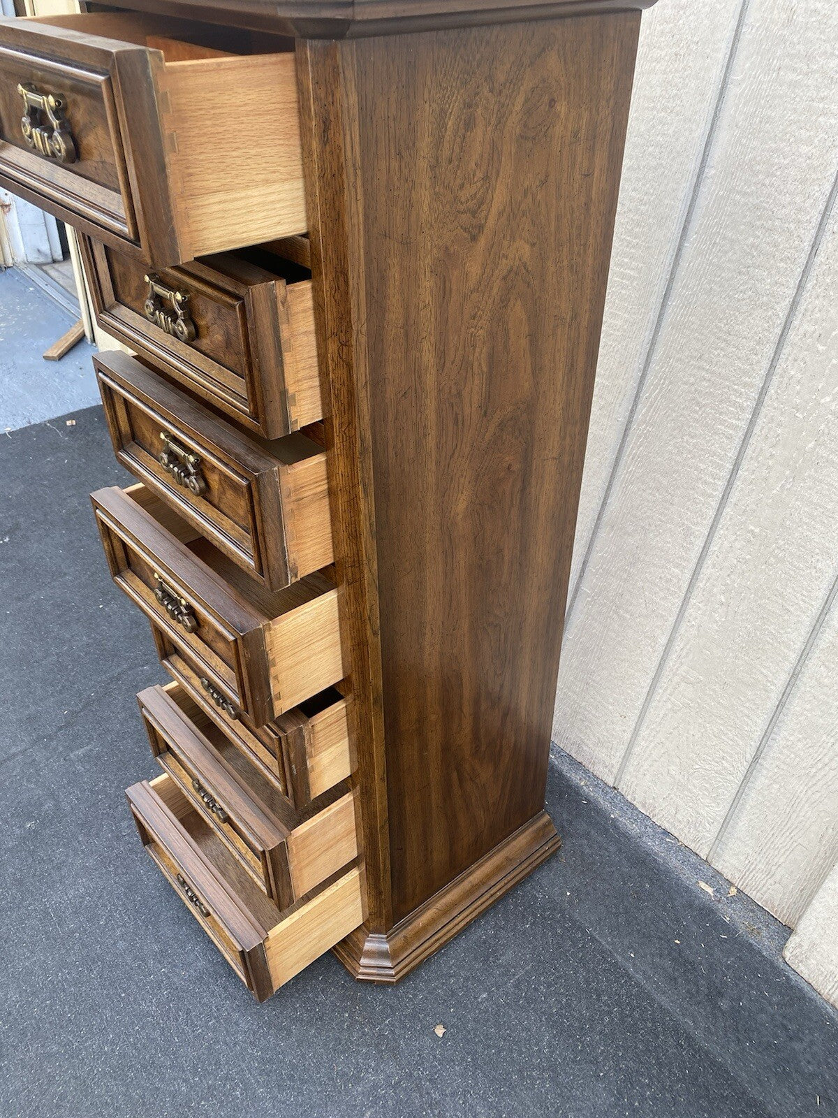 65711 DREXEL TALAVERA Lingerie Chest Dresser with felt lined top drawer