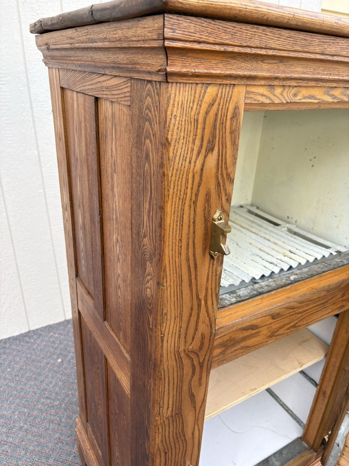 65511 Antique Victorian Oak Ice Box Liquor Storage Cabinet