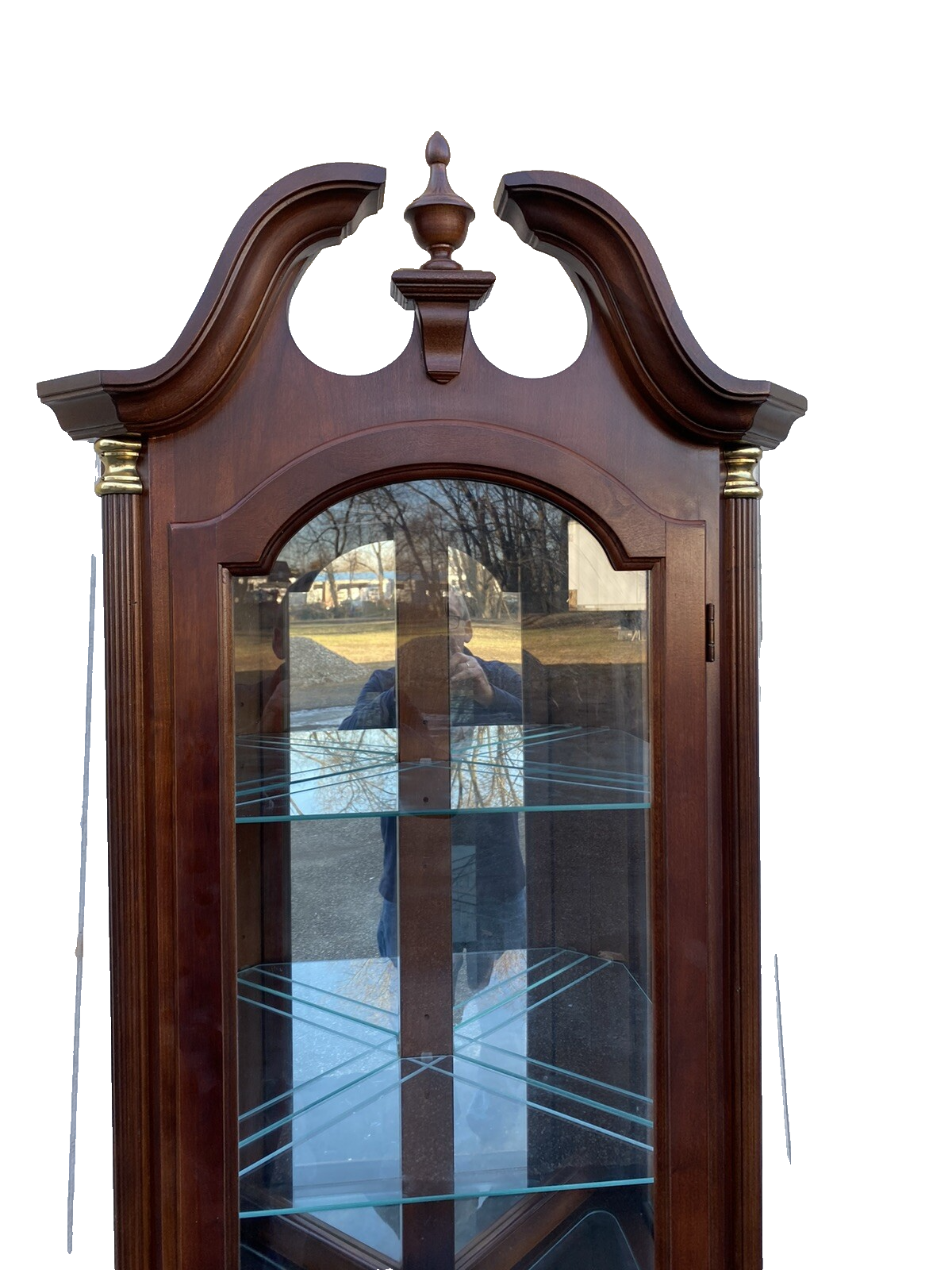 66160   Mahogany PULASKI Furniture Corner China cabinet Curio