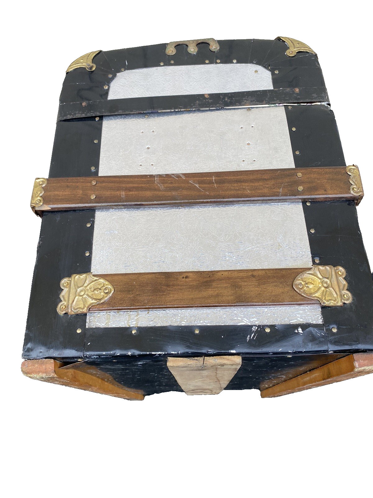 66220 Antique Dome Top Trunk Blanket Chest Storage Chest