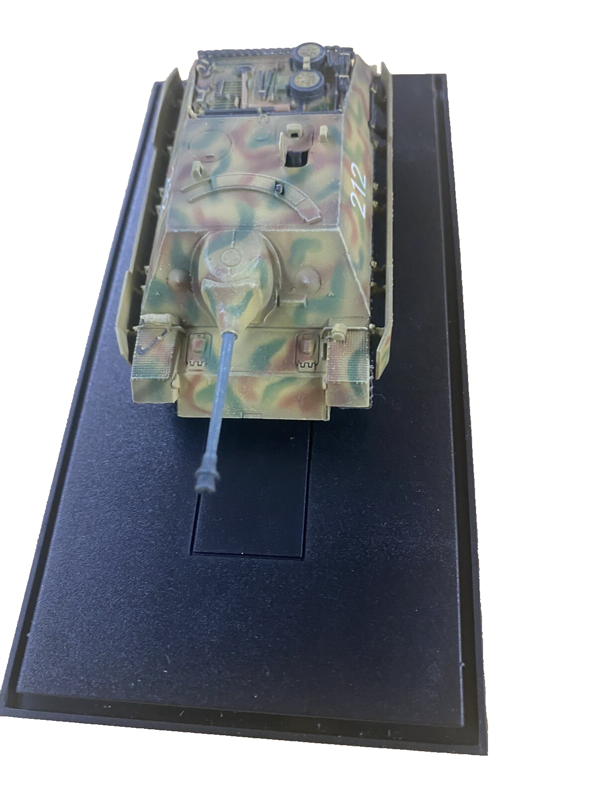 ES 43: 3 Tanks In Showcase 6" x 3" x 2 3/4"H