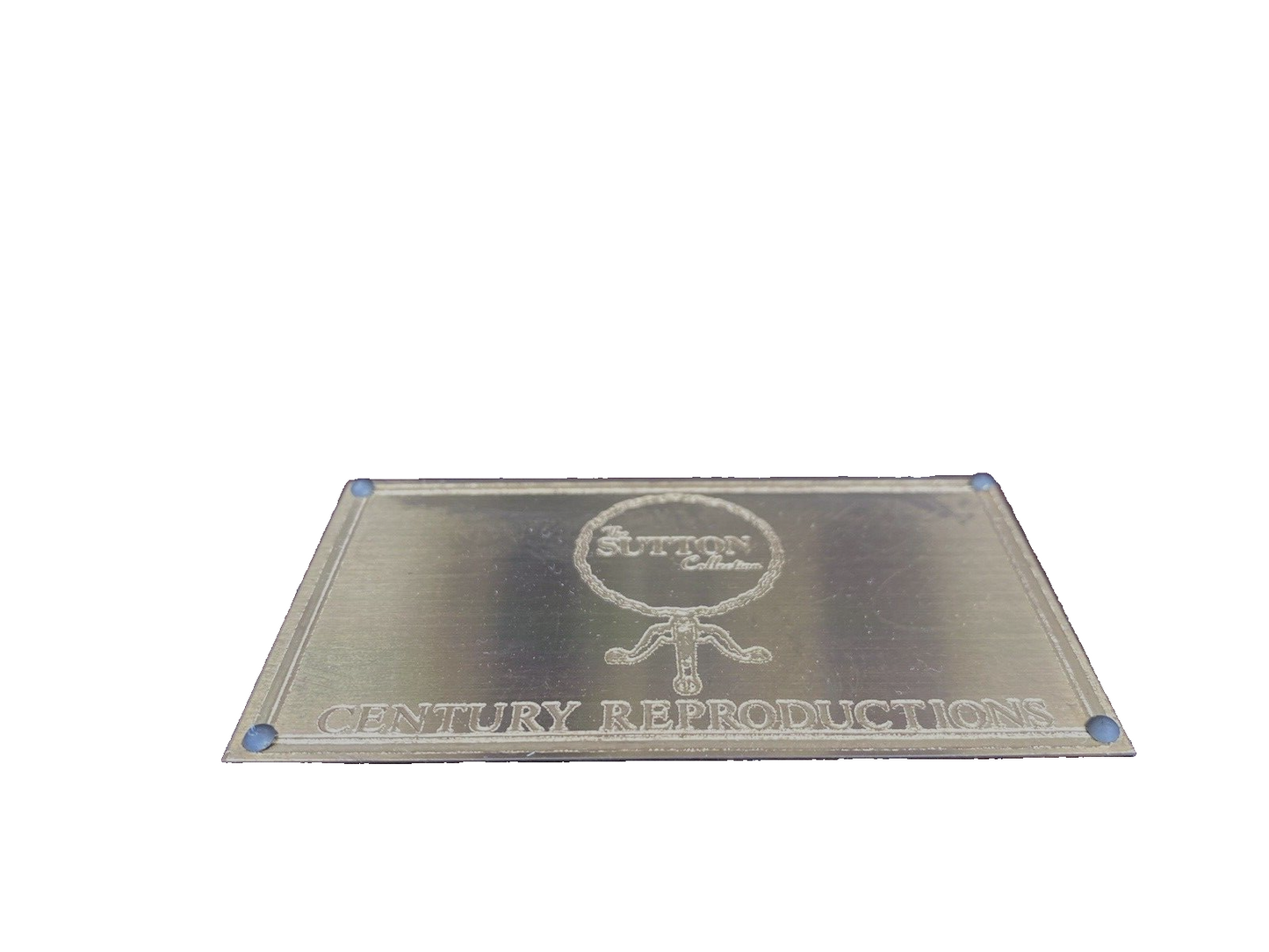 65698  SUTTON CENTURY  Reproductions  CROWN FINIAL CHINA  Mahogany Lamp Table