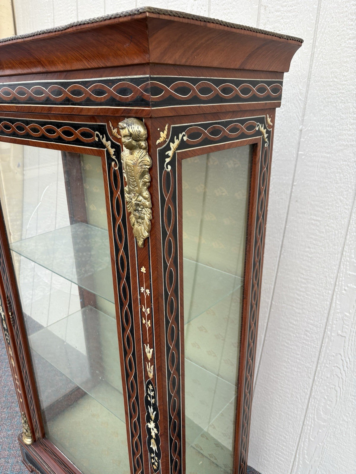 66959 Louis XV Curio China Cabinet with Bronze Ormalu