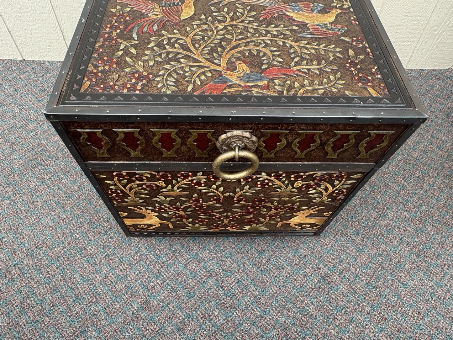 67174 Fancy Storage Trunk Cabinet with Bird Design
