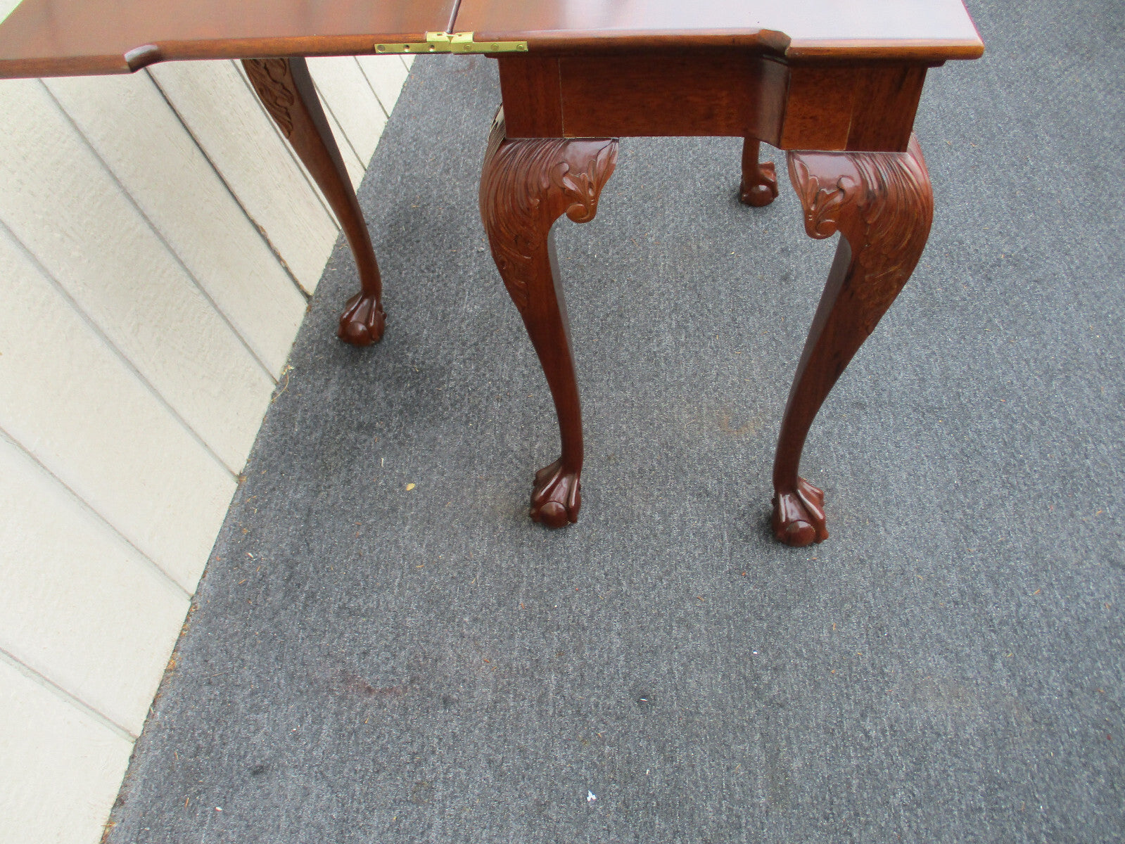 63334 GEORGIAN FURNISHINGS Solid Mahogany Flip Top Game Table w/ Drawer