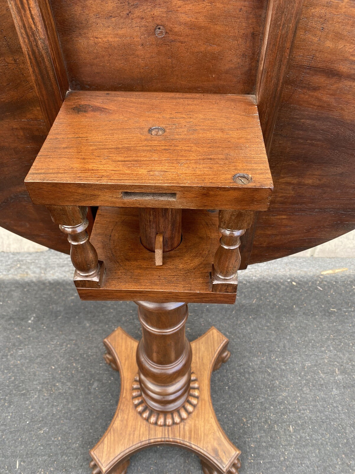 66045   Antique Victorian  Inlaid Tilt Top Lamp Table Stand