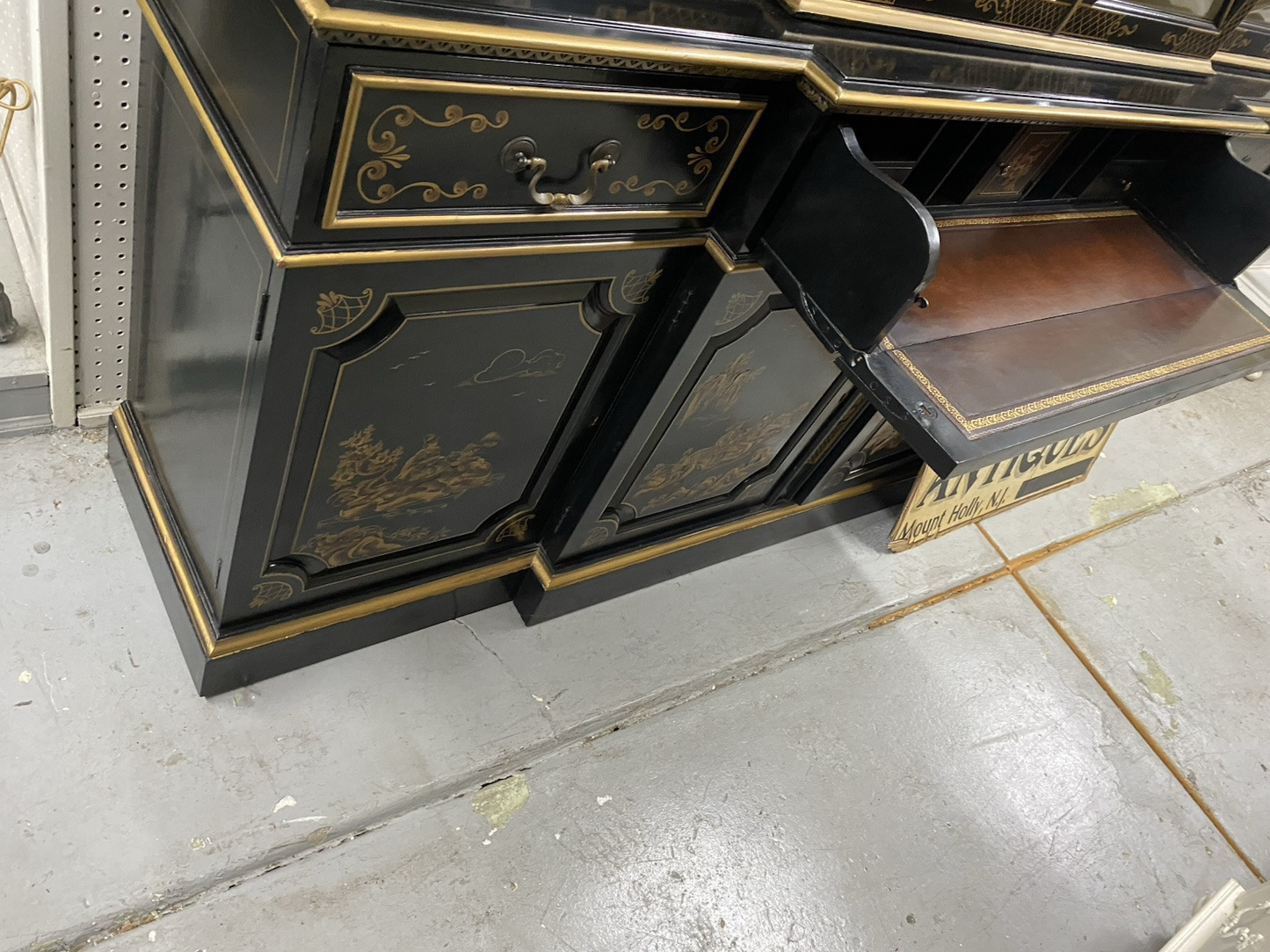 65944 Oriental KEN HILL  Furniture Breakfront China Cabinet Curio