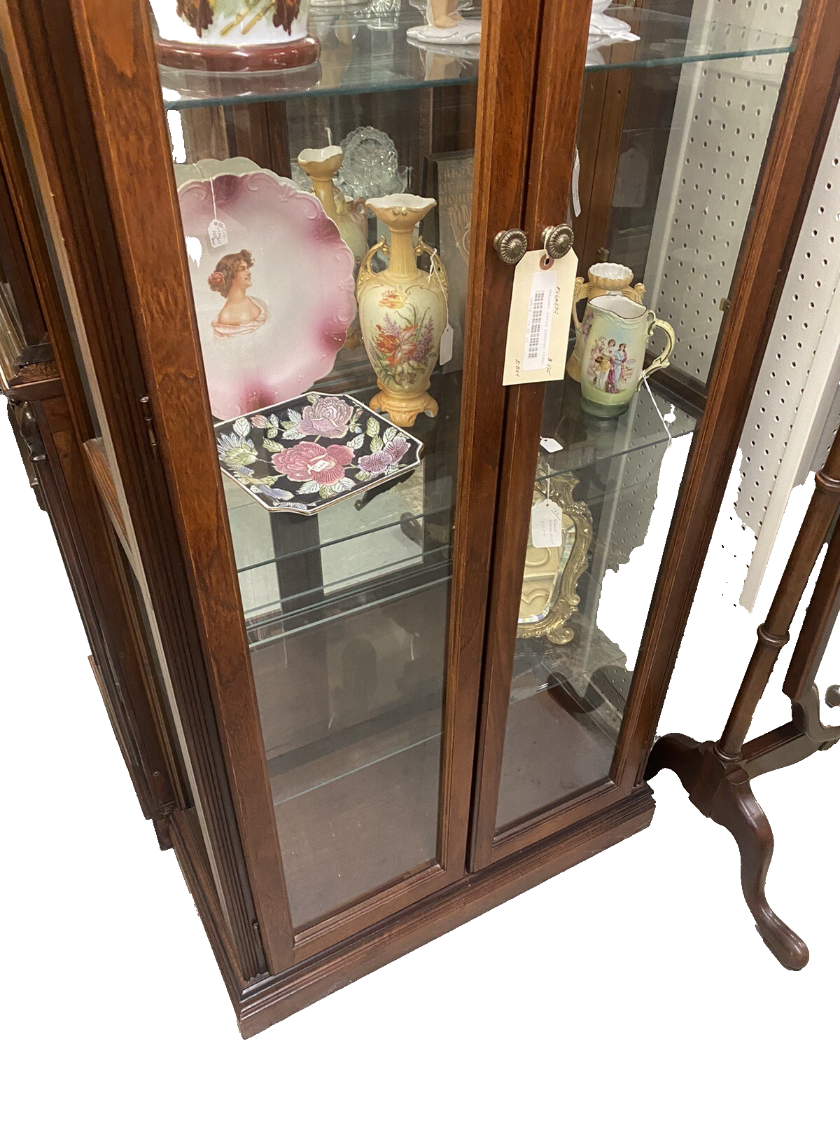 58973  Pulaski Furniture Lighted Curio China Cabinet 251-1 11608 1-138-0