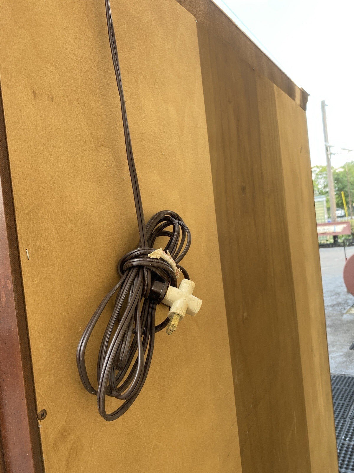 64784 Super Quality Lighted Curio China Cabinet