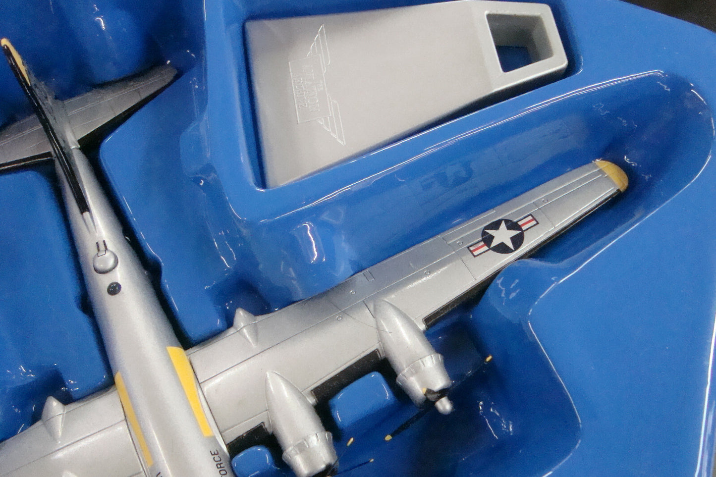 ES42:  Corgi Limited Edition Aviation Archive USAF Boeing B29 Airplane HAWG Wild