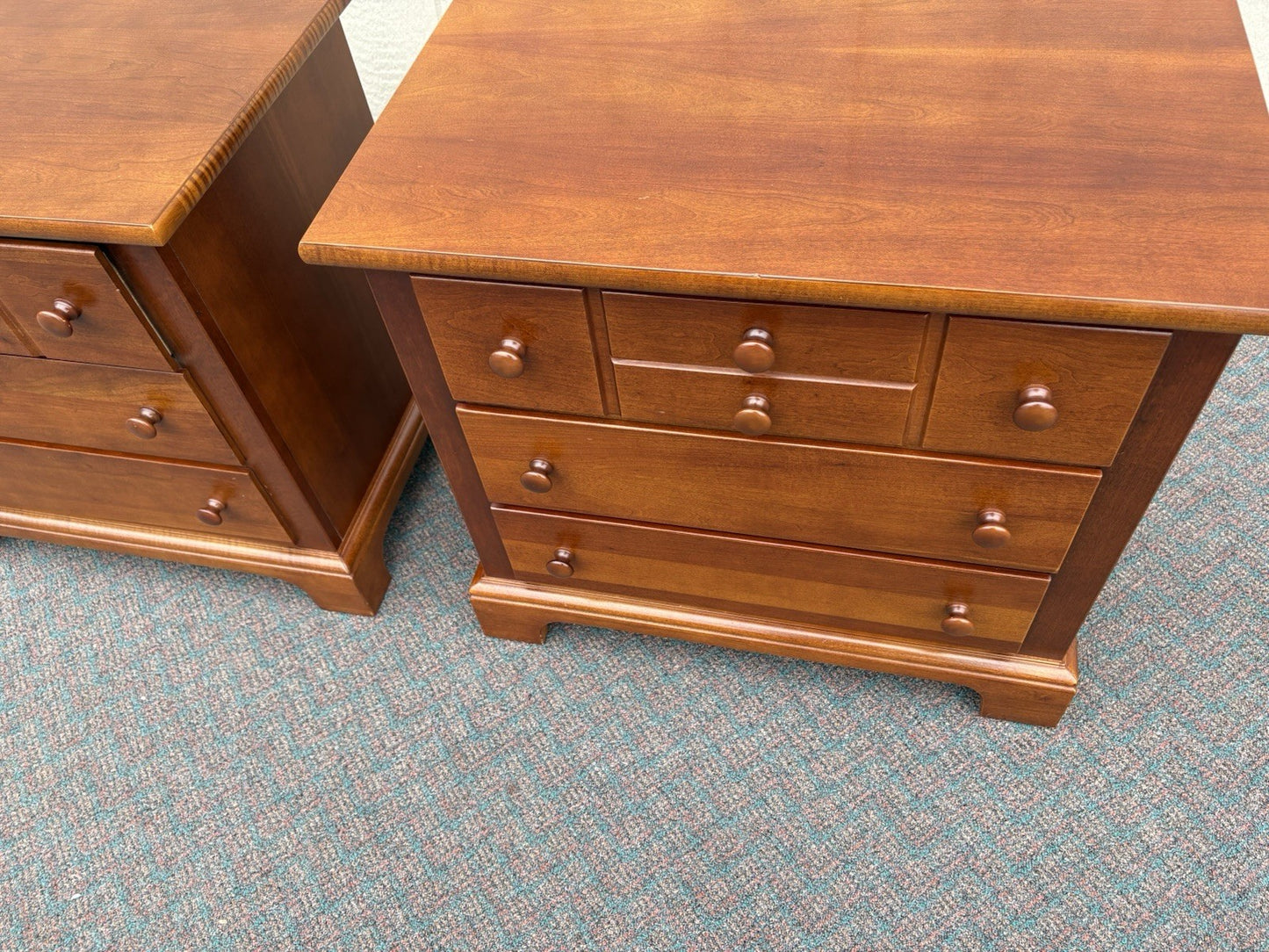 67190 Pair Stanley Furniture Cherry Nightstand End Table s