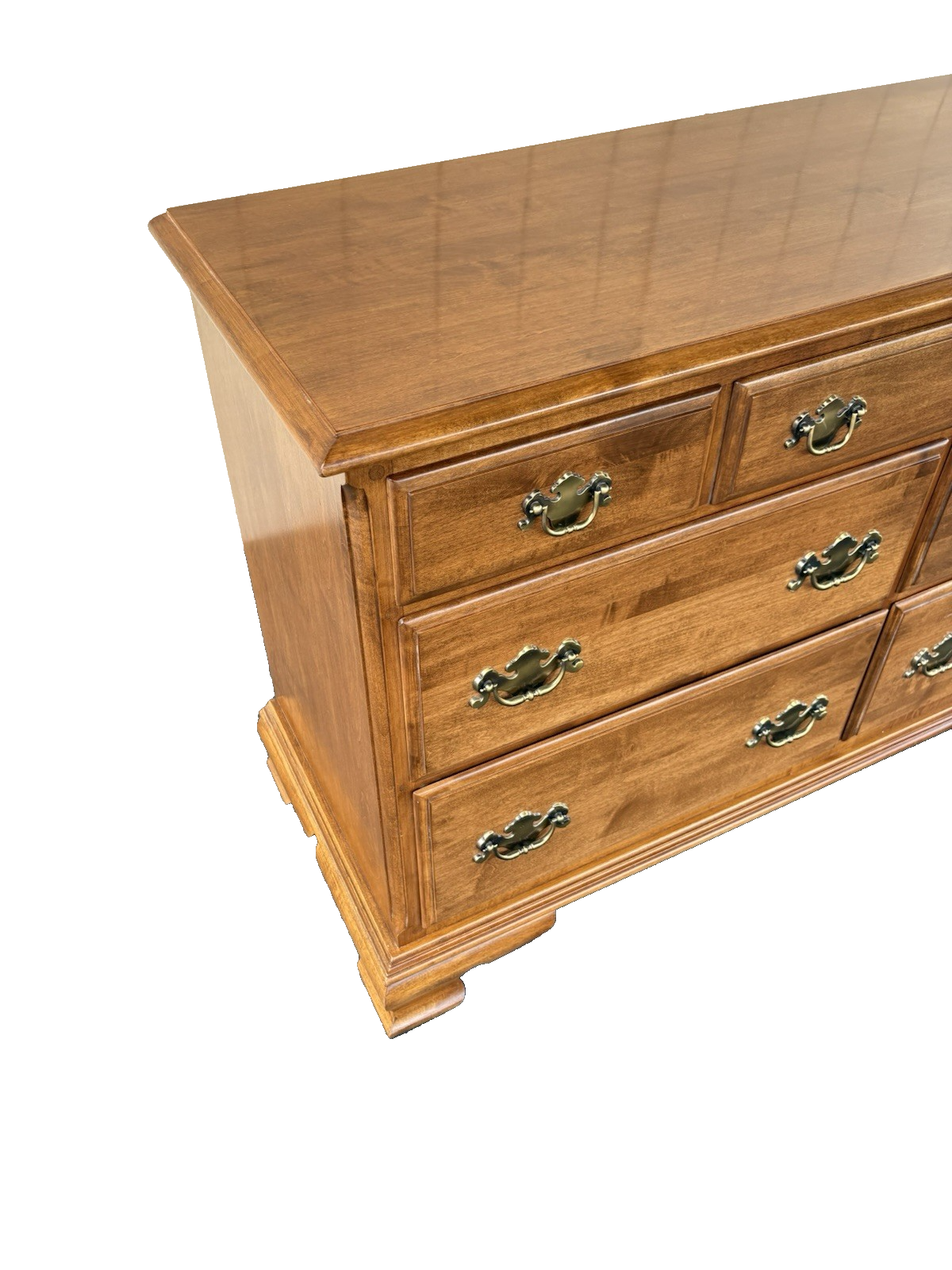 66811  ETHAN ALLEN Maple 7 Drawer  Dresser Chest