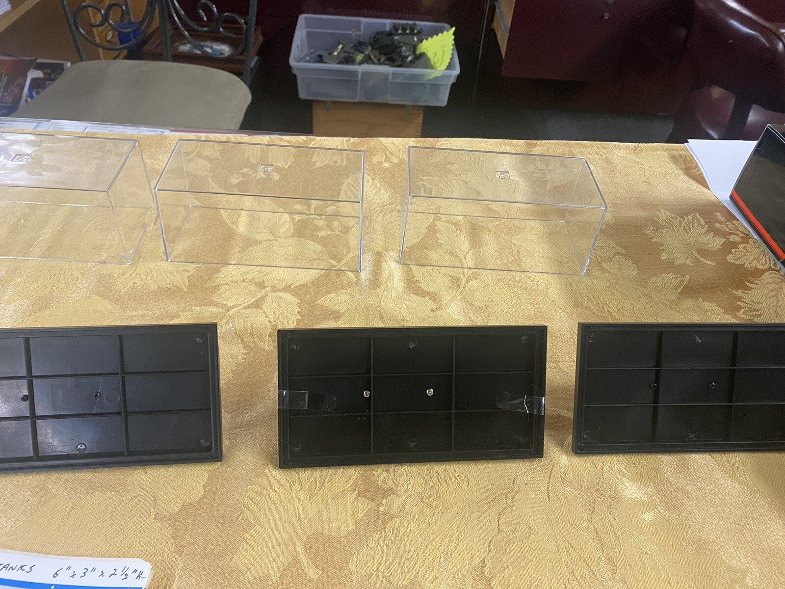 ES 41:   3 Tanks In Showcase s   Showcase size 6" x 3" x 2 1/2"H