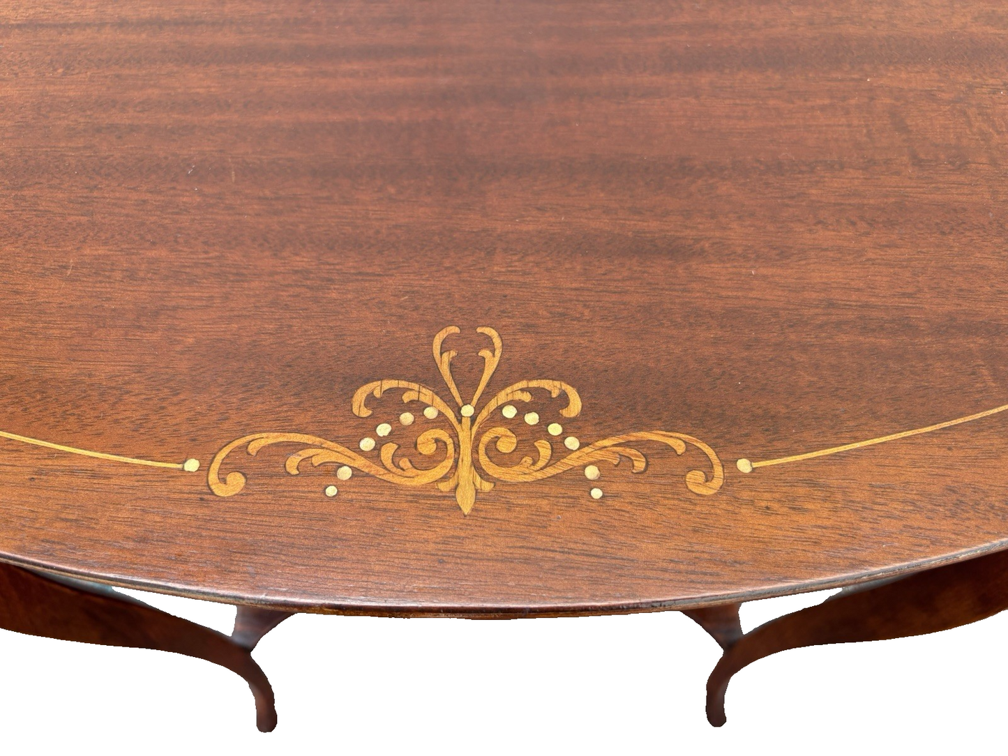 66976 Oval Mother of Pearl Inlaid Lamp Table Stand