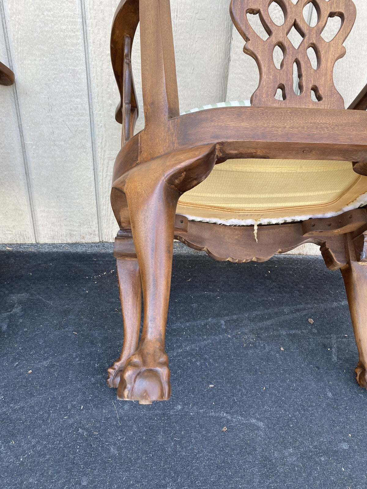 65492 +  65504 :   Pair Solid Mahogany Hand Carved Armchairs Chair s