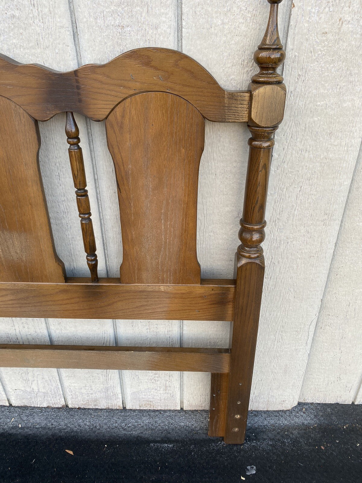 66224   Modern Oak Full or Queen Size Headboard Bed