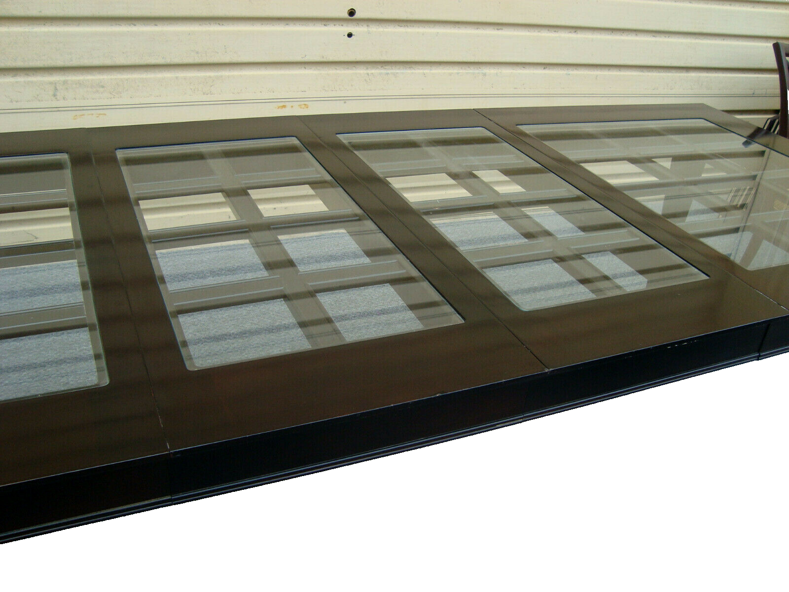 64258     Large Stanley  Modern  DINING Table w/ 2 leafs + table pads 110" Long