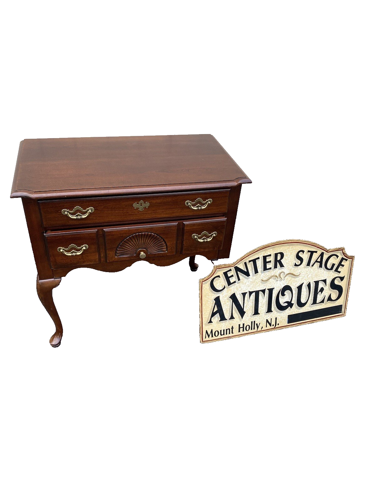 64544 Thomasville Collectors Cherry Queen Anne Low Boy
