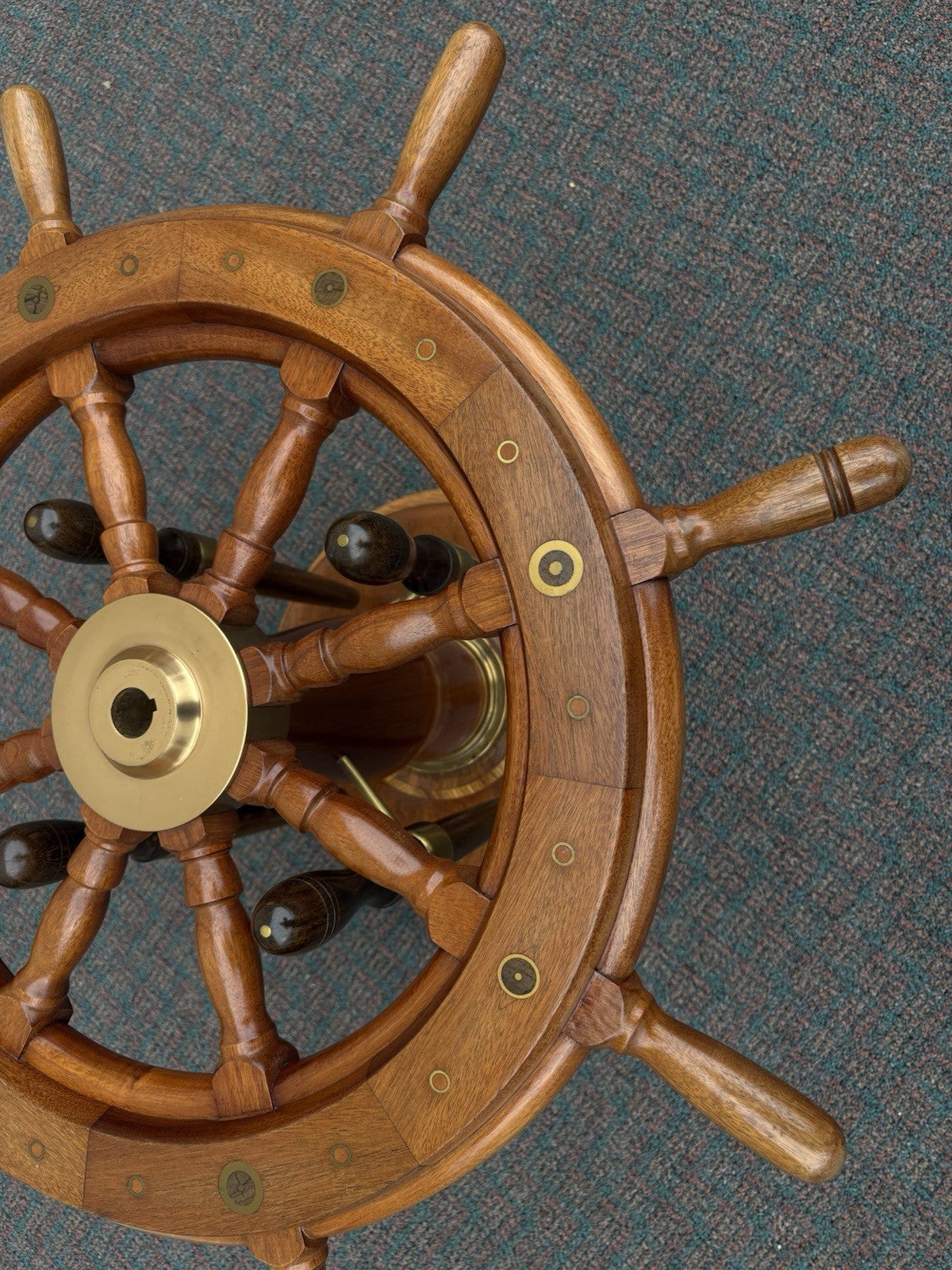 67164 Original Ships Wheel With Glass Top Coffee Table