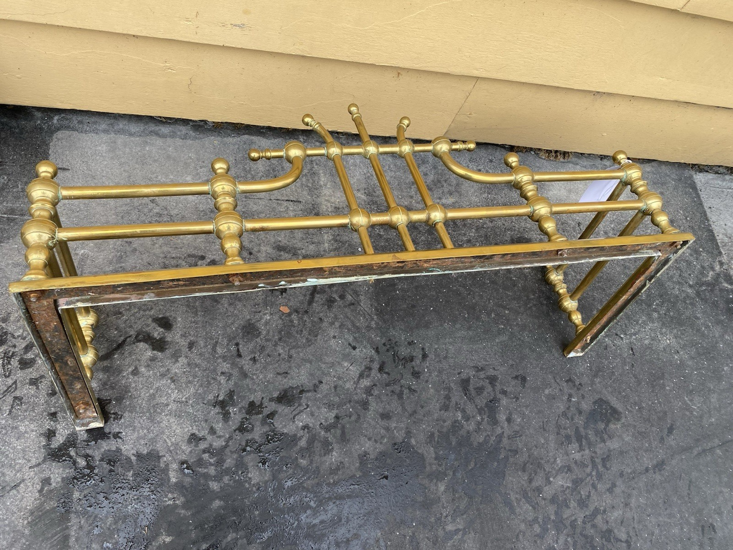 65936 Quality Brass Fireplace Mantle Fender