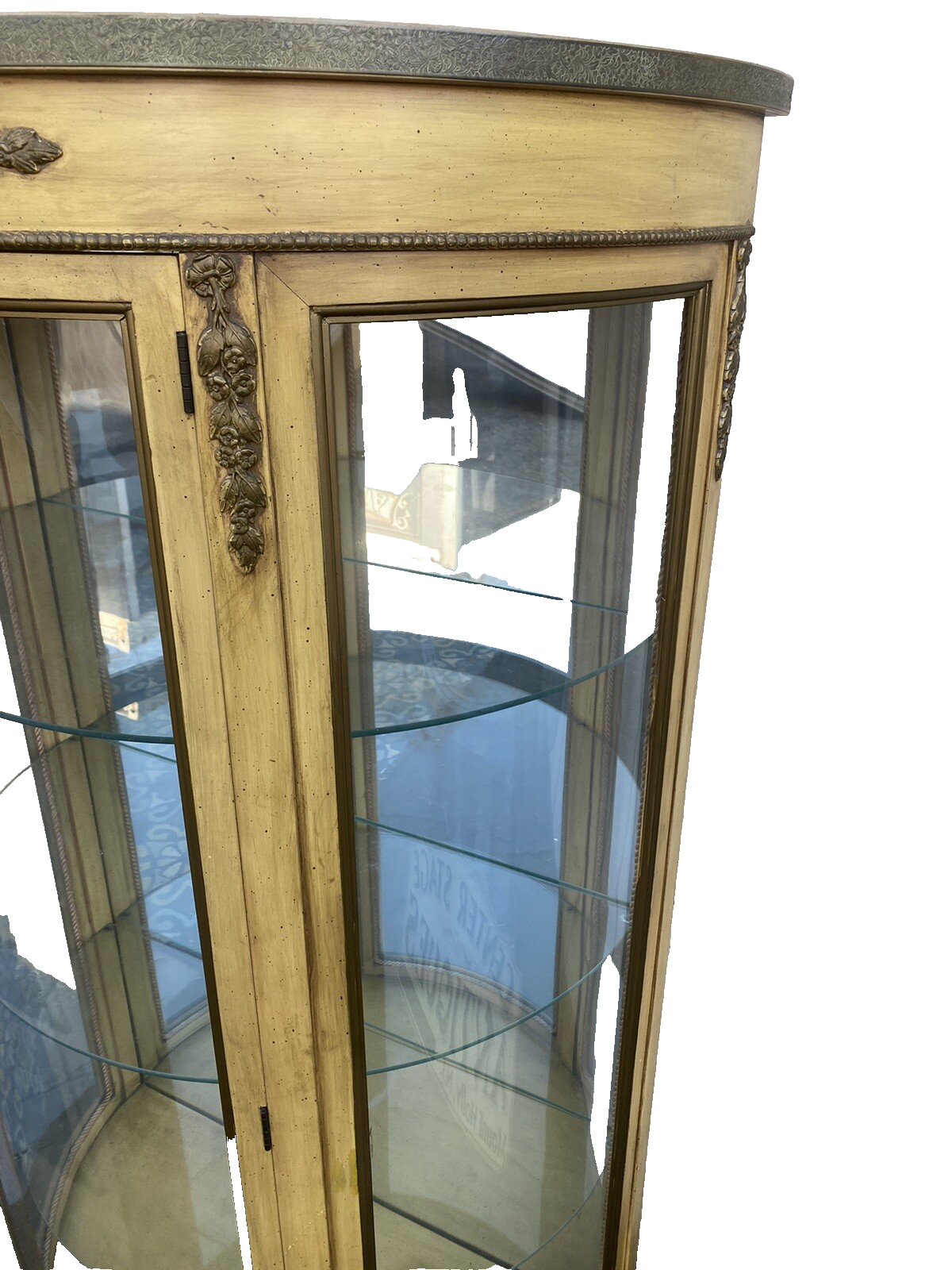 65247   LOUIS XV Curio China Cabinet