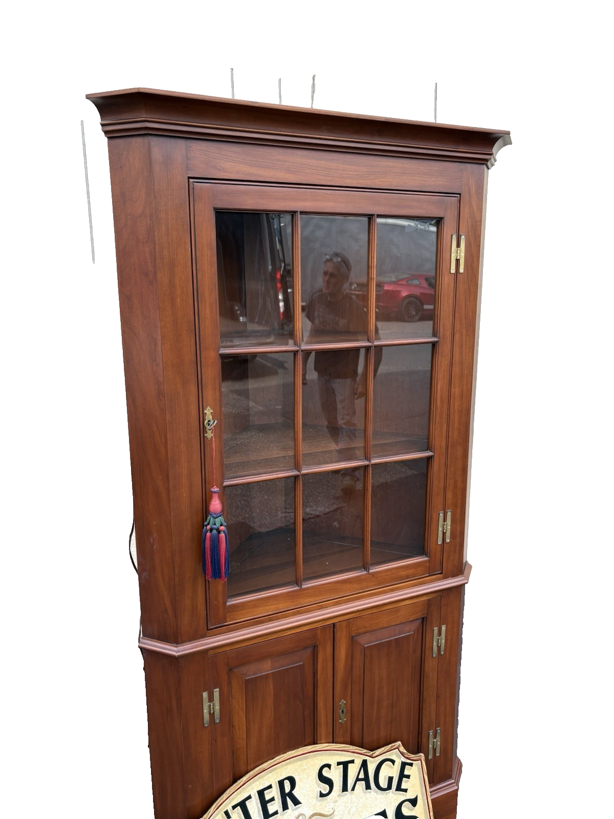 66652 Solid Cherry Henkel Harris Virginia Galleries Corner China Cabinet Curio
