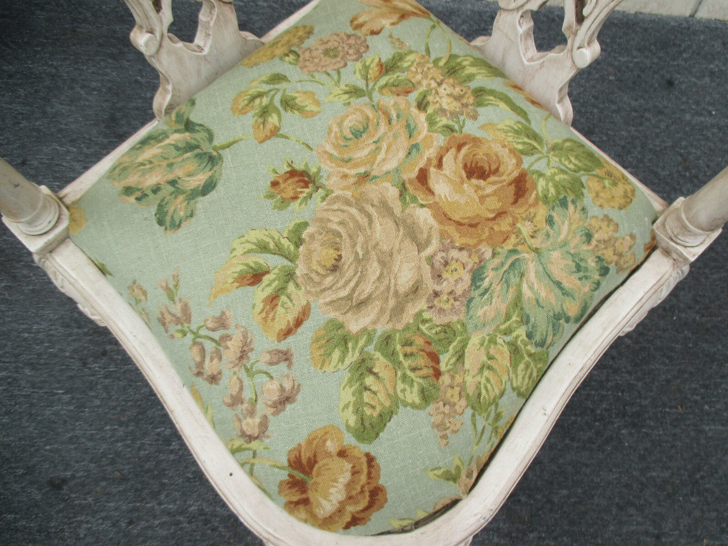 63183 Decorator Shabby Chippendale Corner Chair Chippendale Claw Feet