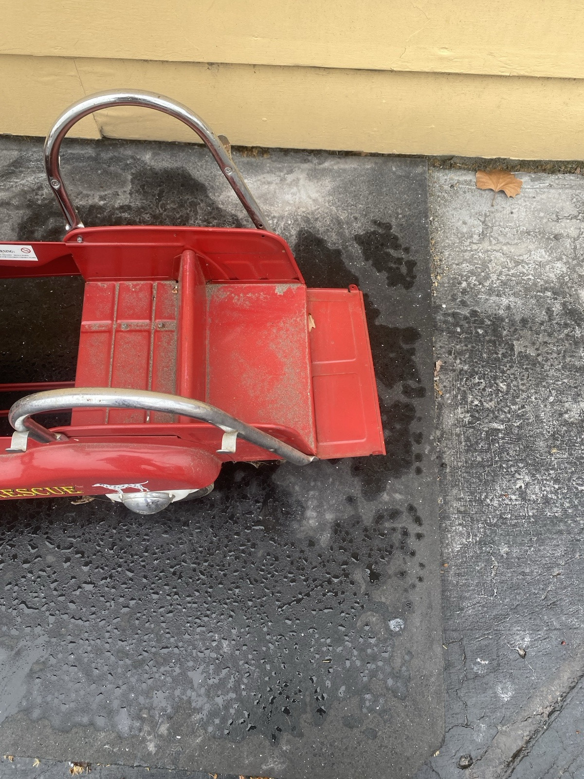 66447    Pedal Car Fire Truck Firetruck Fire and Rescue