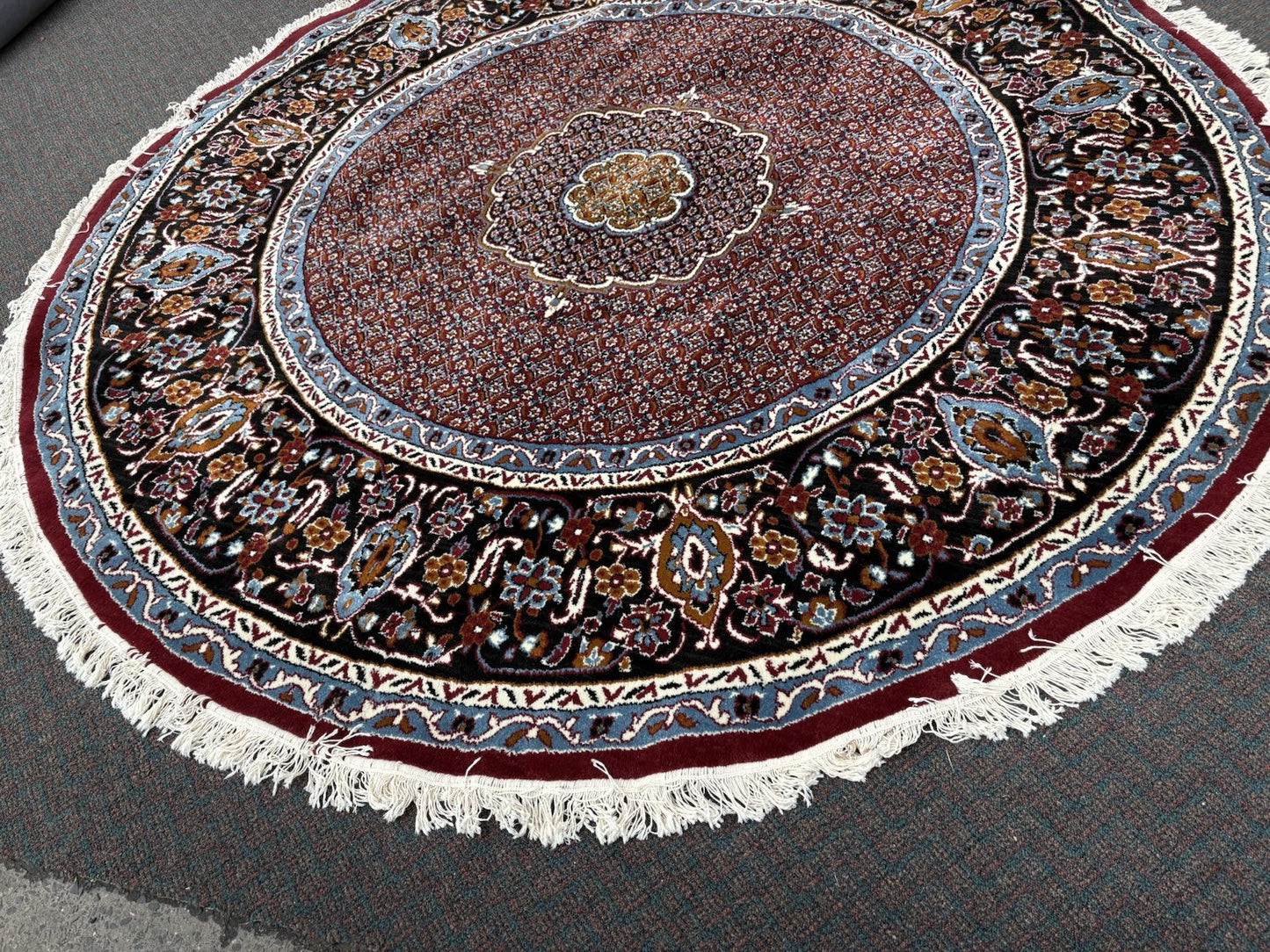RUG 19: Large Octagonal Oriental Rug Carpet