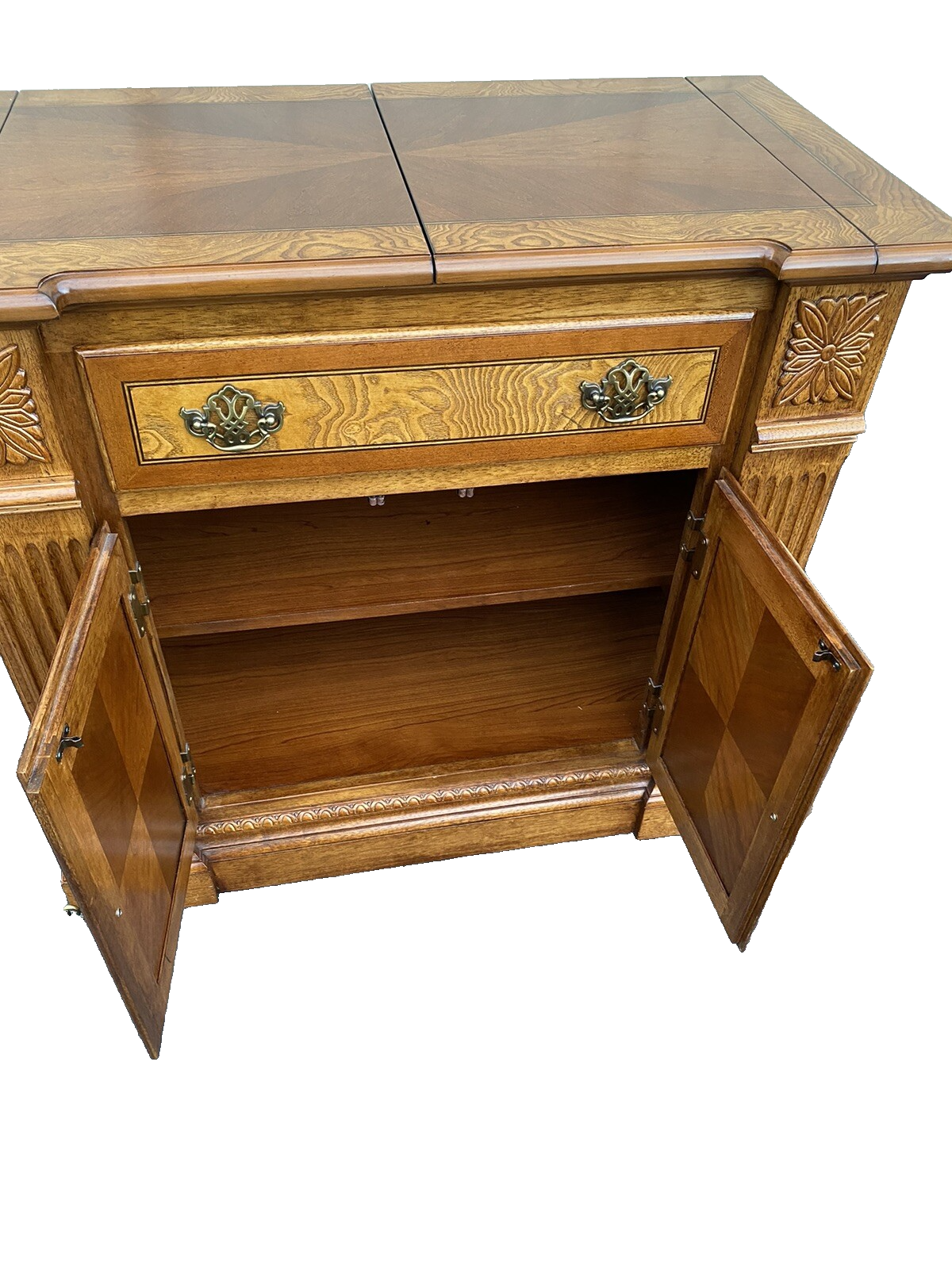 66098 Mahogany Universal Furniture Bar Cart Sideboard Server Cabinet