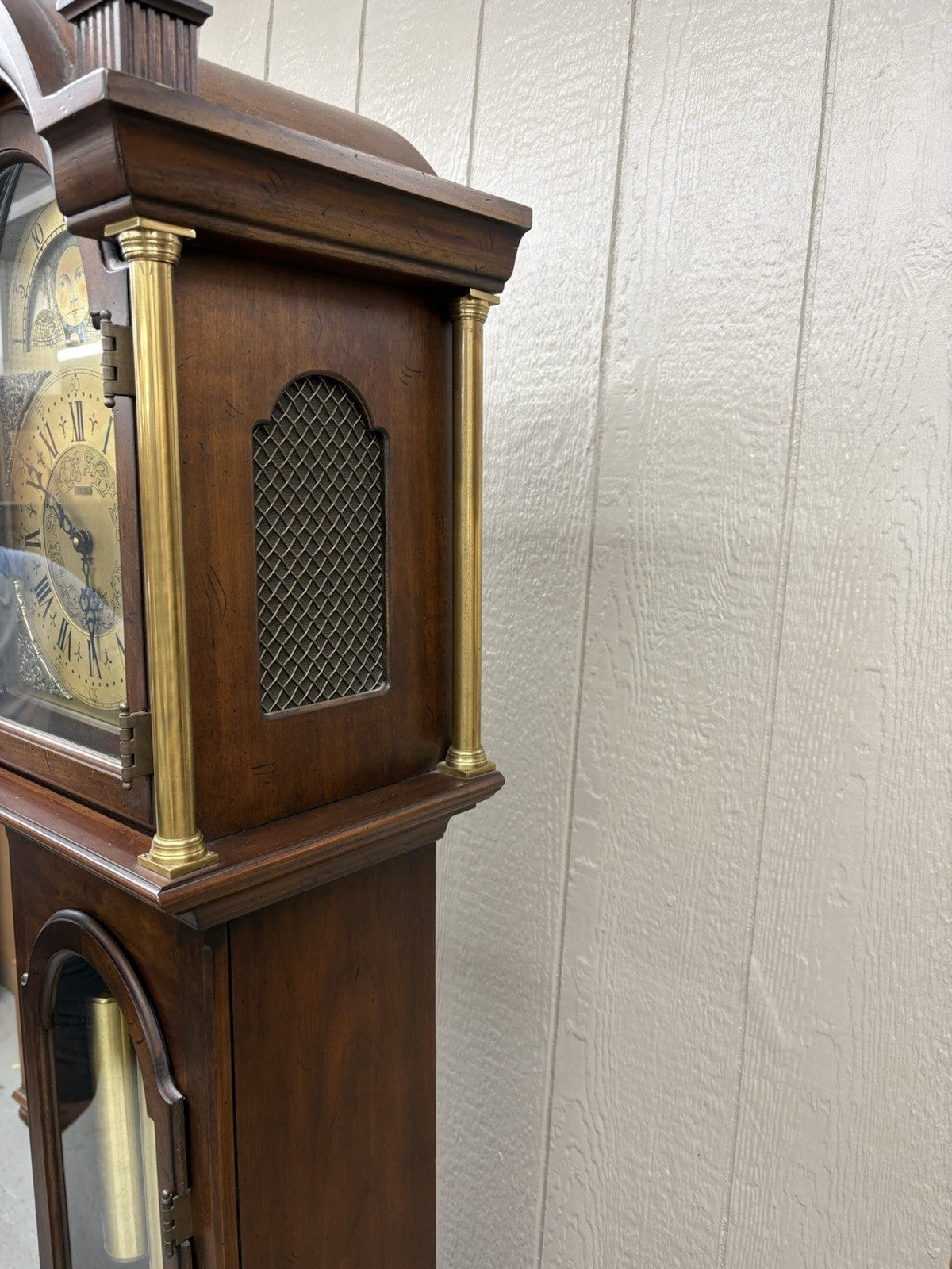 57046 TREND Mahogany Grandfather Clock Good Working Condition.