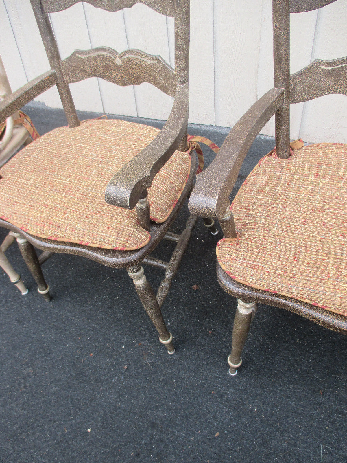 64059   Decorator Dining Table with 6 Chairs