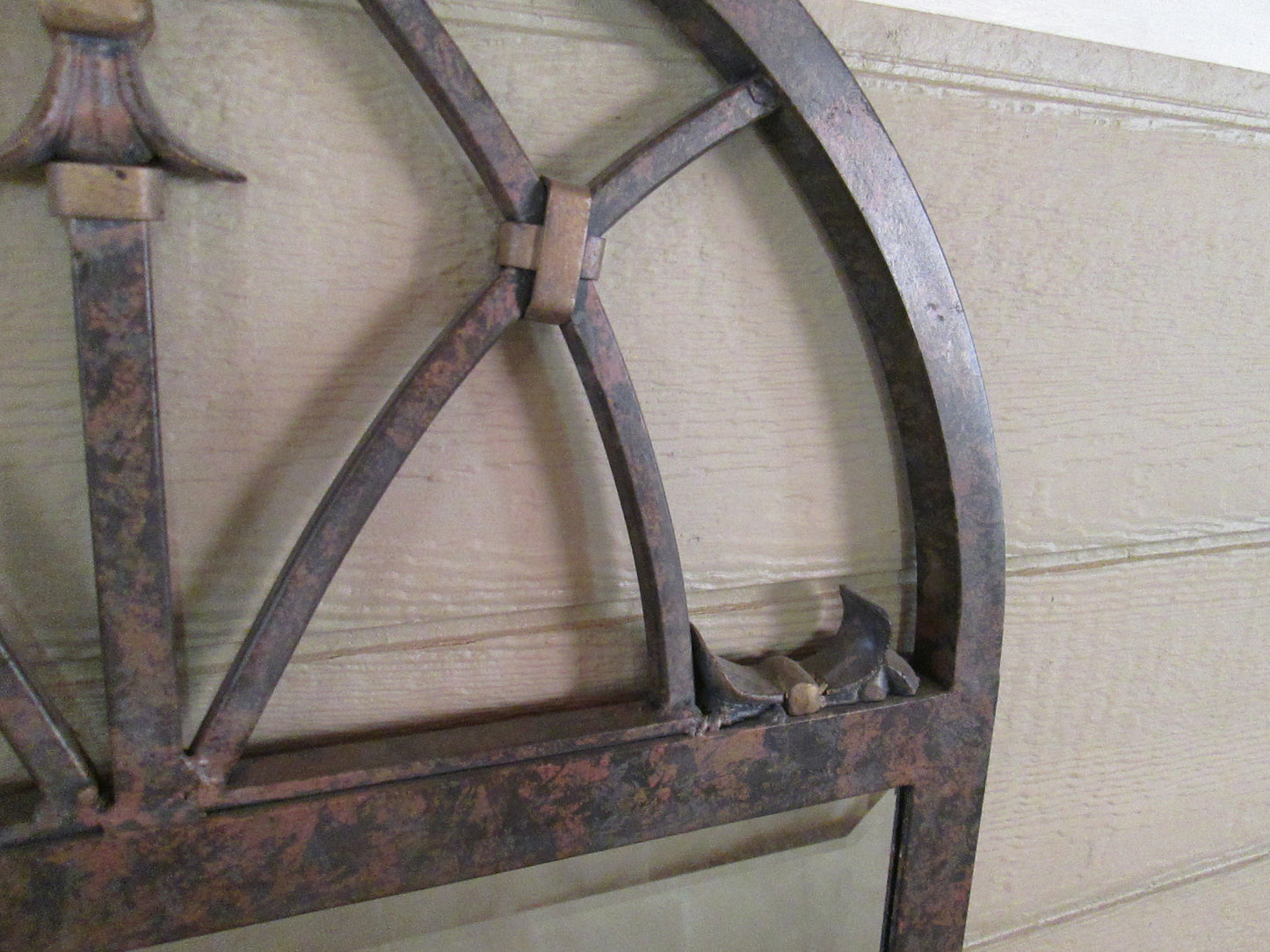 38633 RARE   LA  BARGE    Gothic Beveled Mirror LM0665 with  metal frame