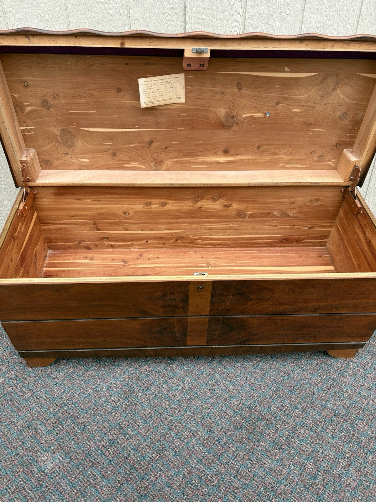 67118 Deco Cedar Lined Blanket Storage Chest