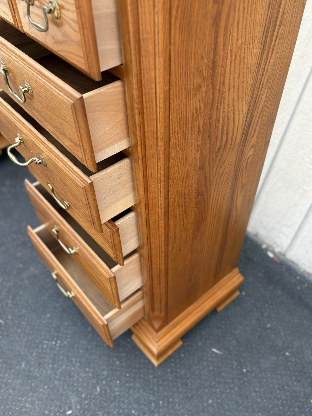 66748   Oak Lingerie Chest Dresser