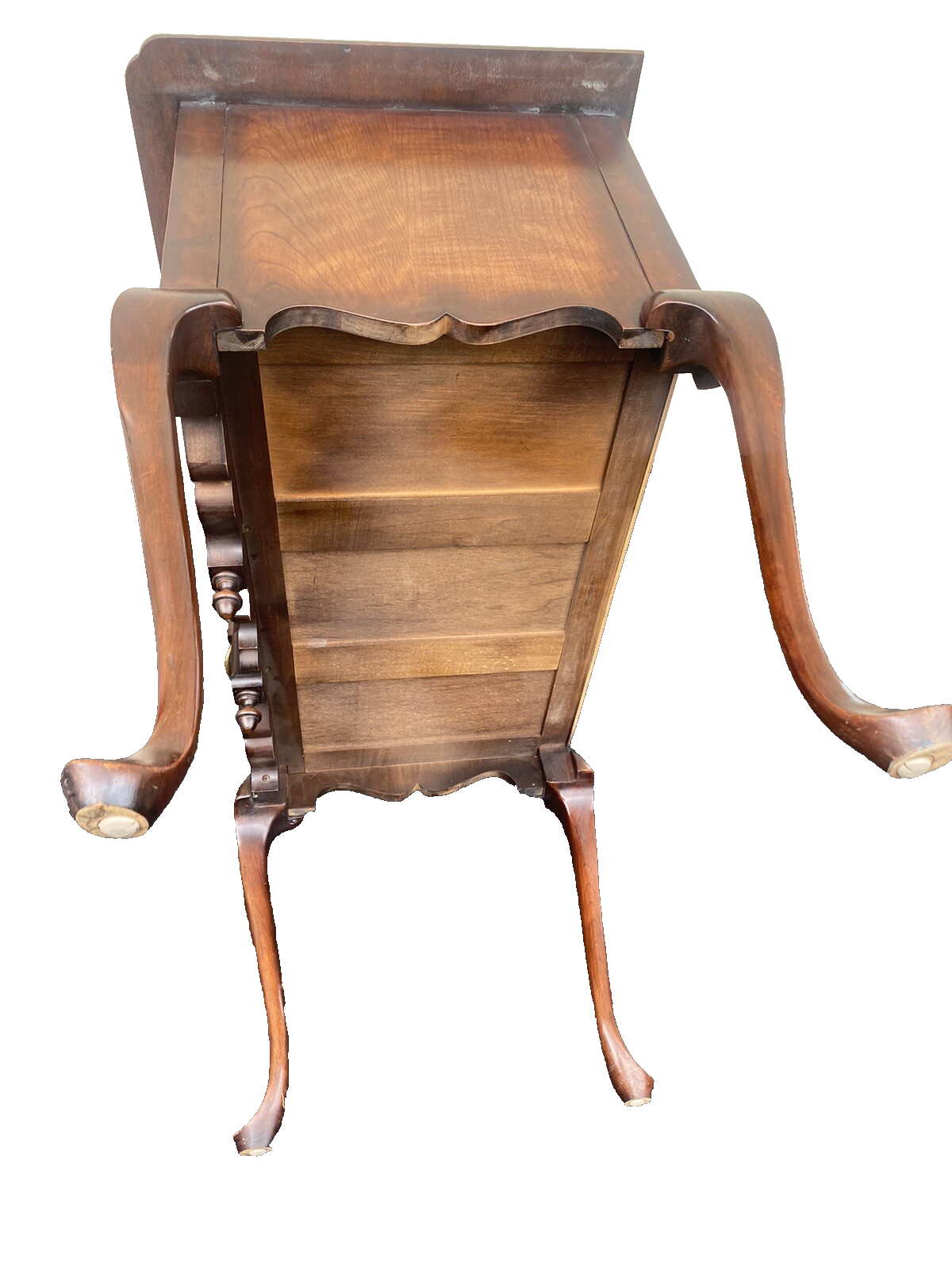 65740 Mahogany Queen Anne Low Boy Dresser Chest