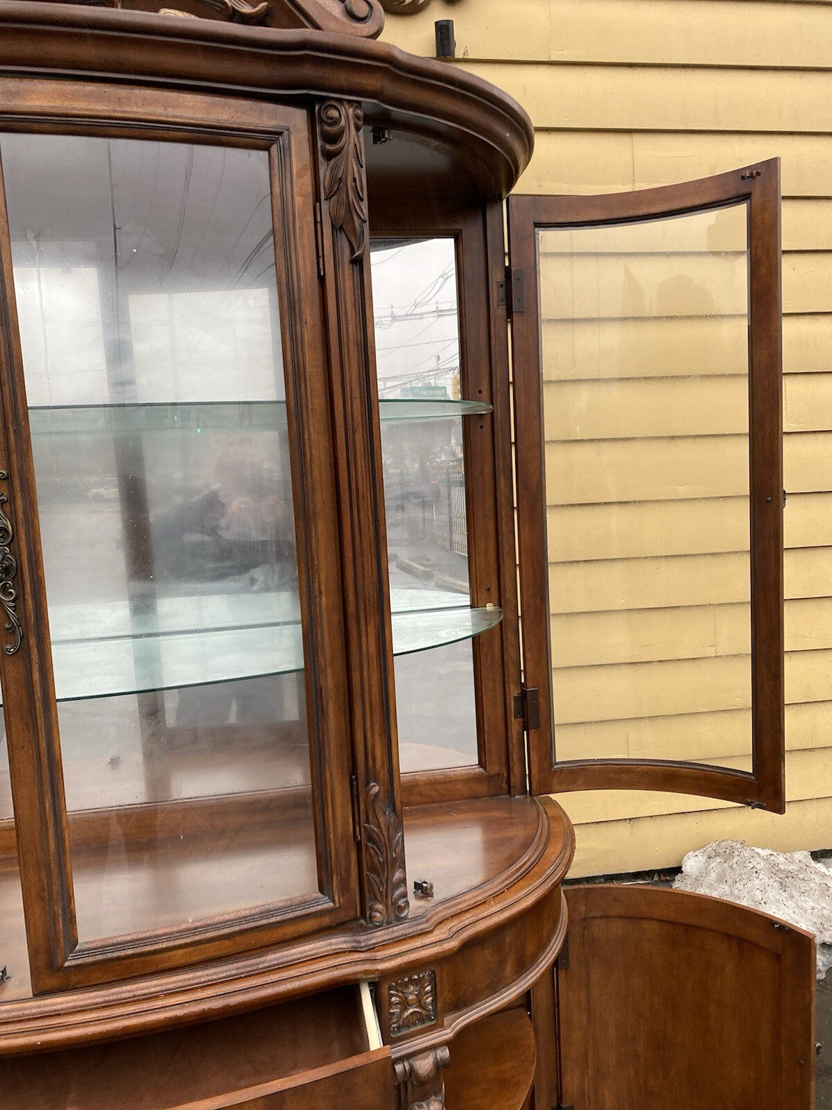 66397  Large Bow Glass PULASKI 2 Piece Curio Cabinet