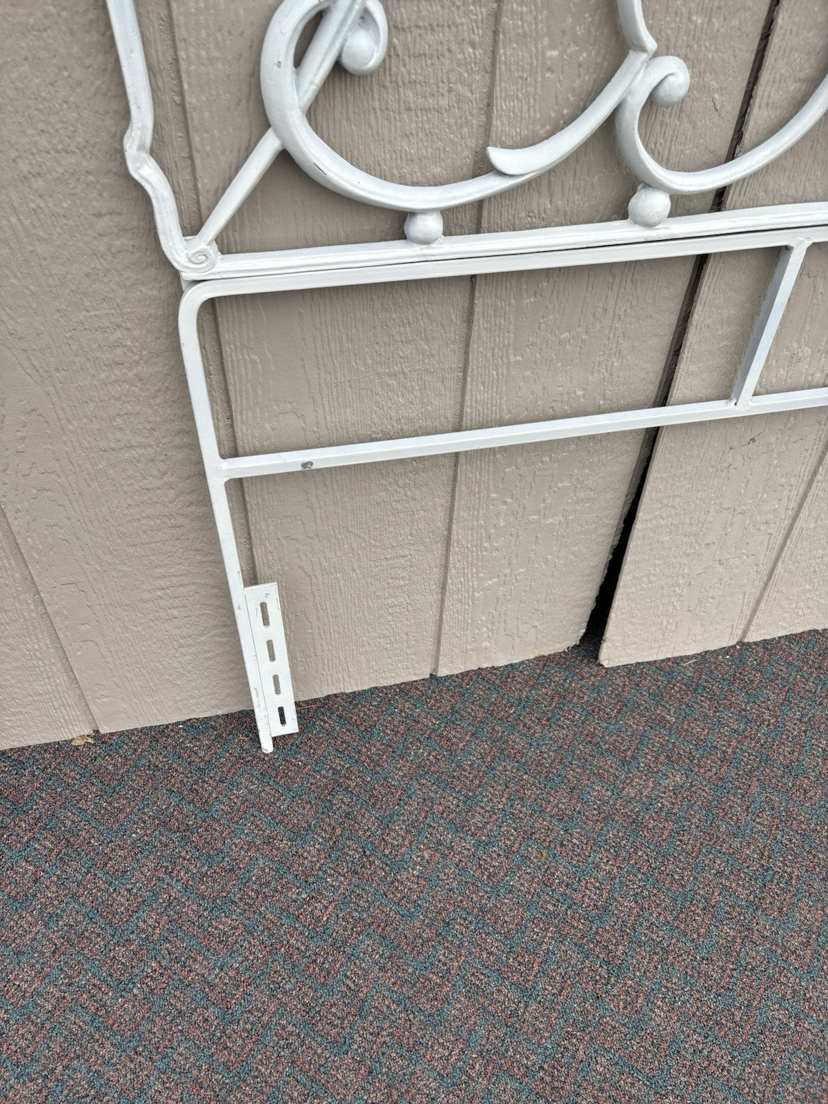 67185 KING Size Metal Decorator Headboard Bed