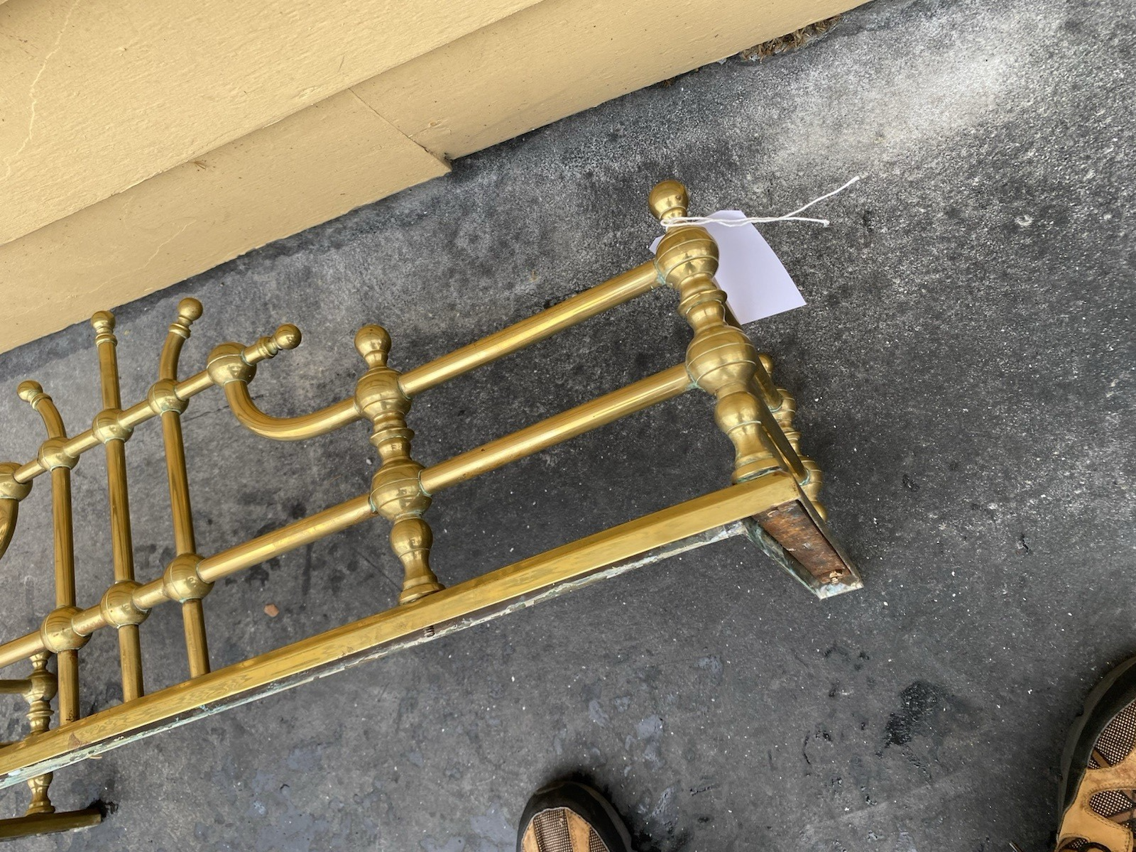 65936 Quality Brass Fireplace Mantle Fender