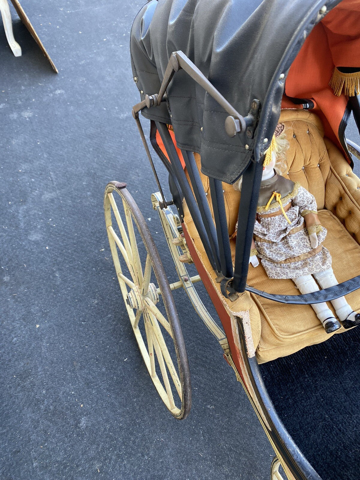 65400   RARE Antique AMISH Baby Buggy Stroller Has Hand Painted Stenciled Design