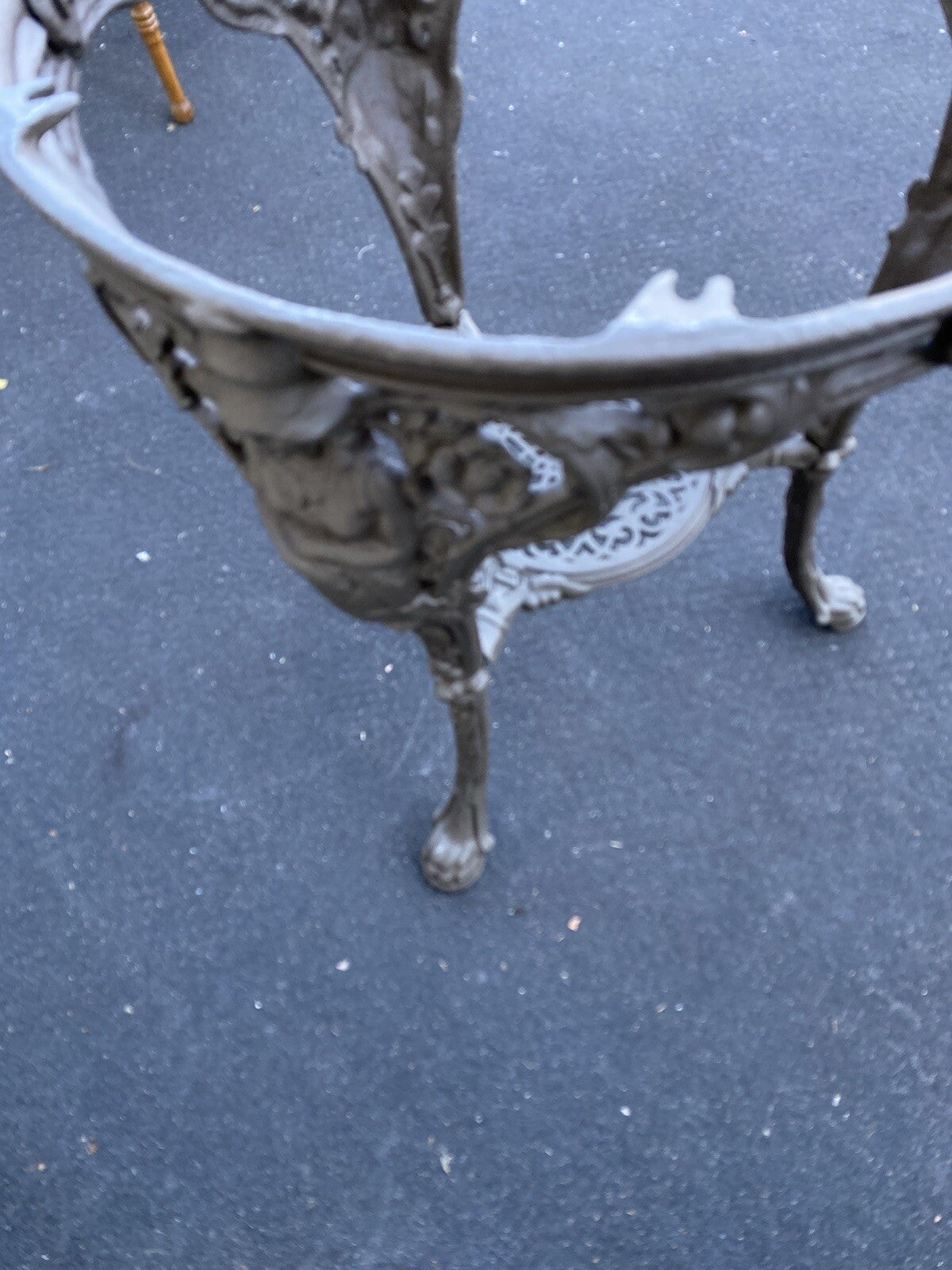 66135 Quality Cast Iron Figural Table with Glass Top