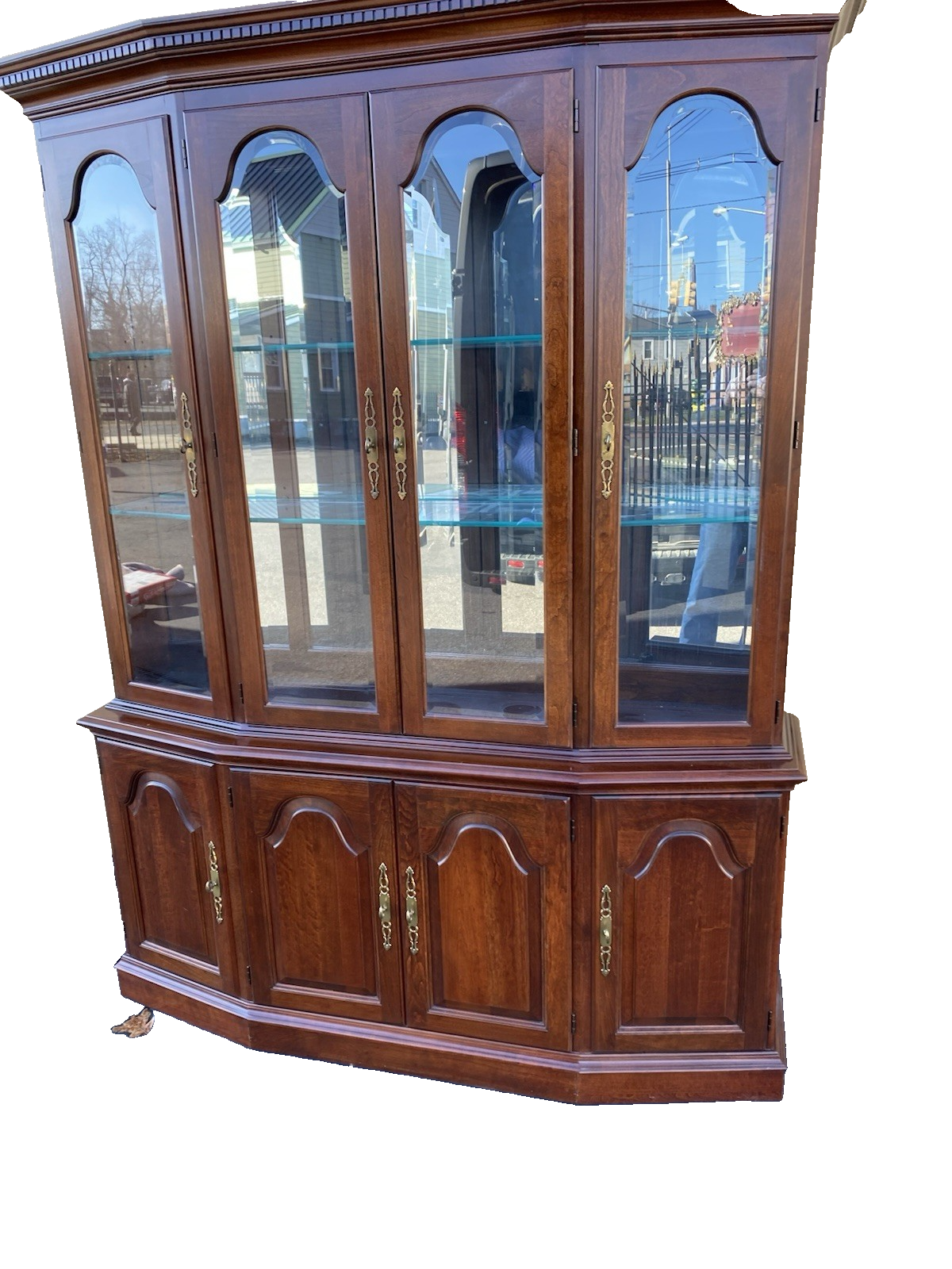 66479 PENNSYLVANIA HOUSE Cherry Breakfront China Cabinet Curio