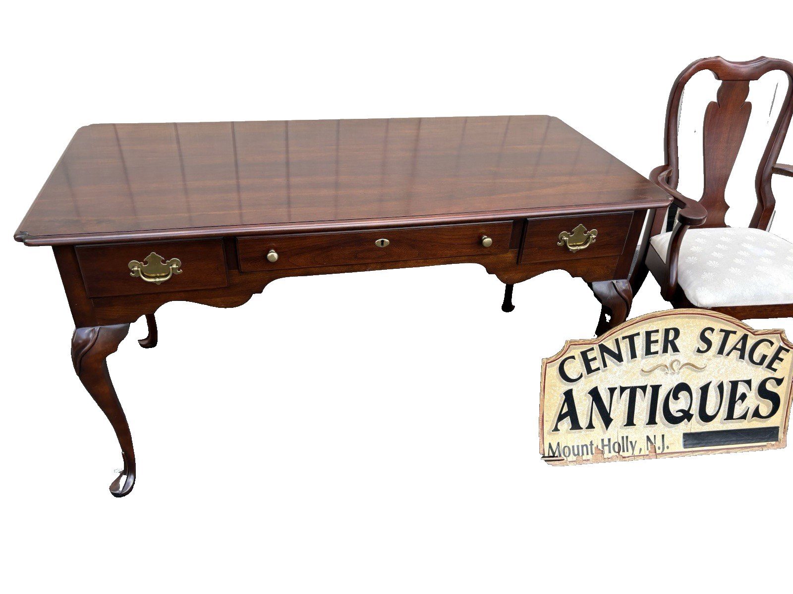 66639   STATTON Mahogany Executive Desk with Chair