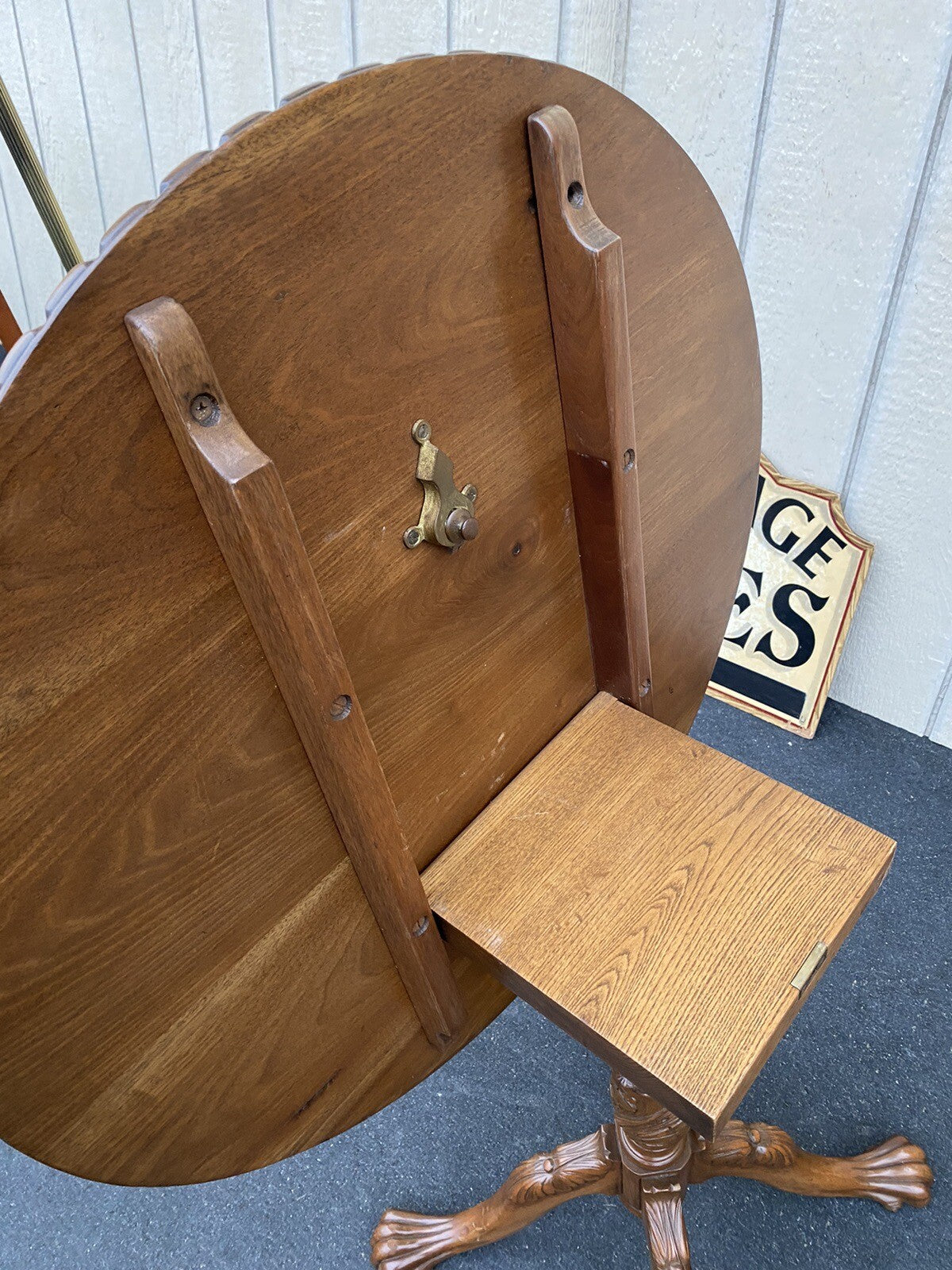 65053   Solid Mahogany Custom Hand Carved Tilt Top Lamp Table Stand