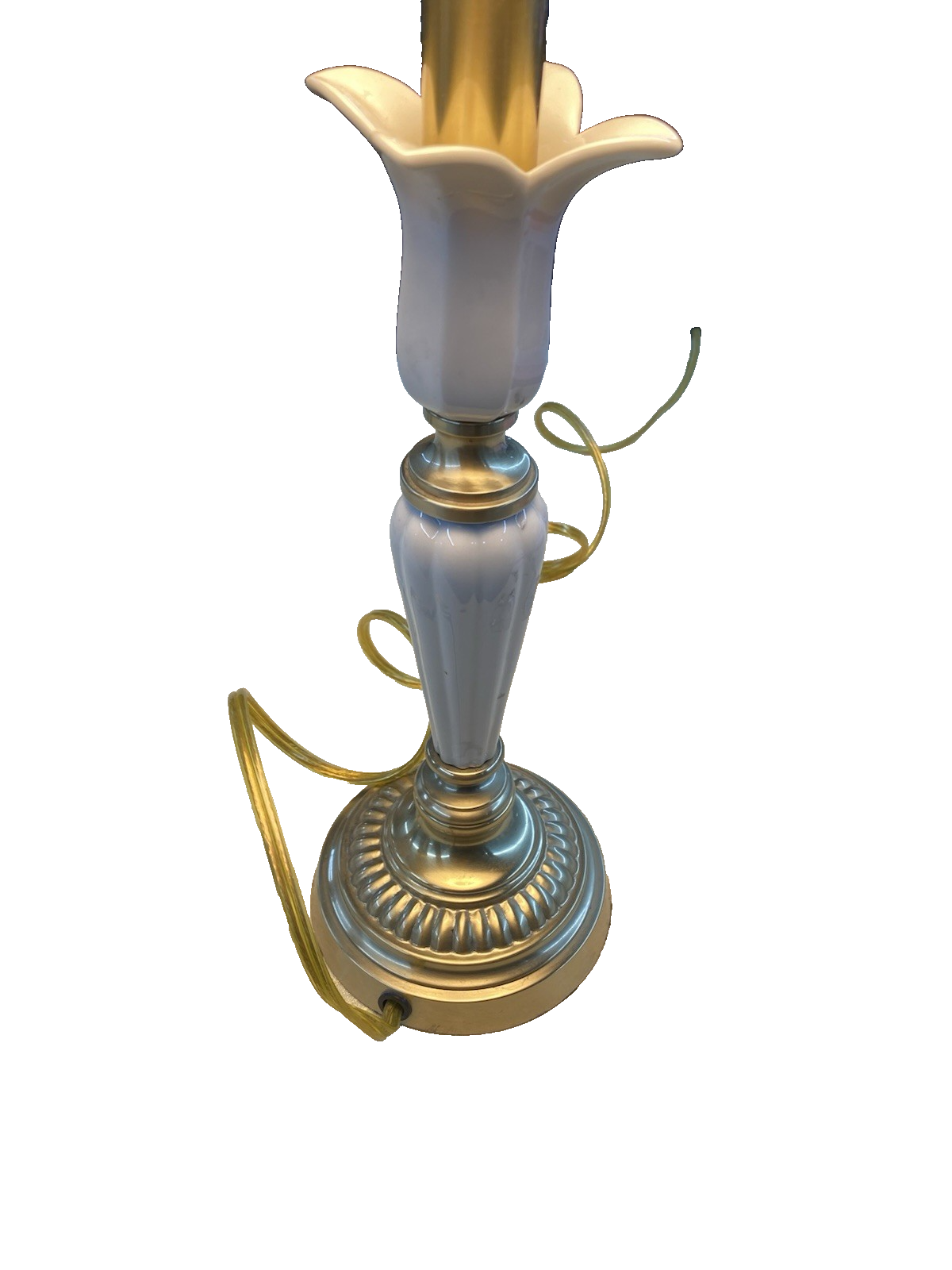 66558 Lenox Quoizel Table Lamp with Lenox Tag on shade