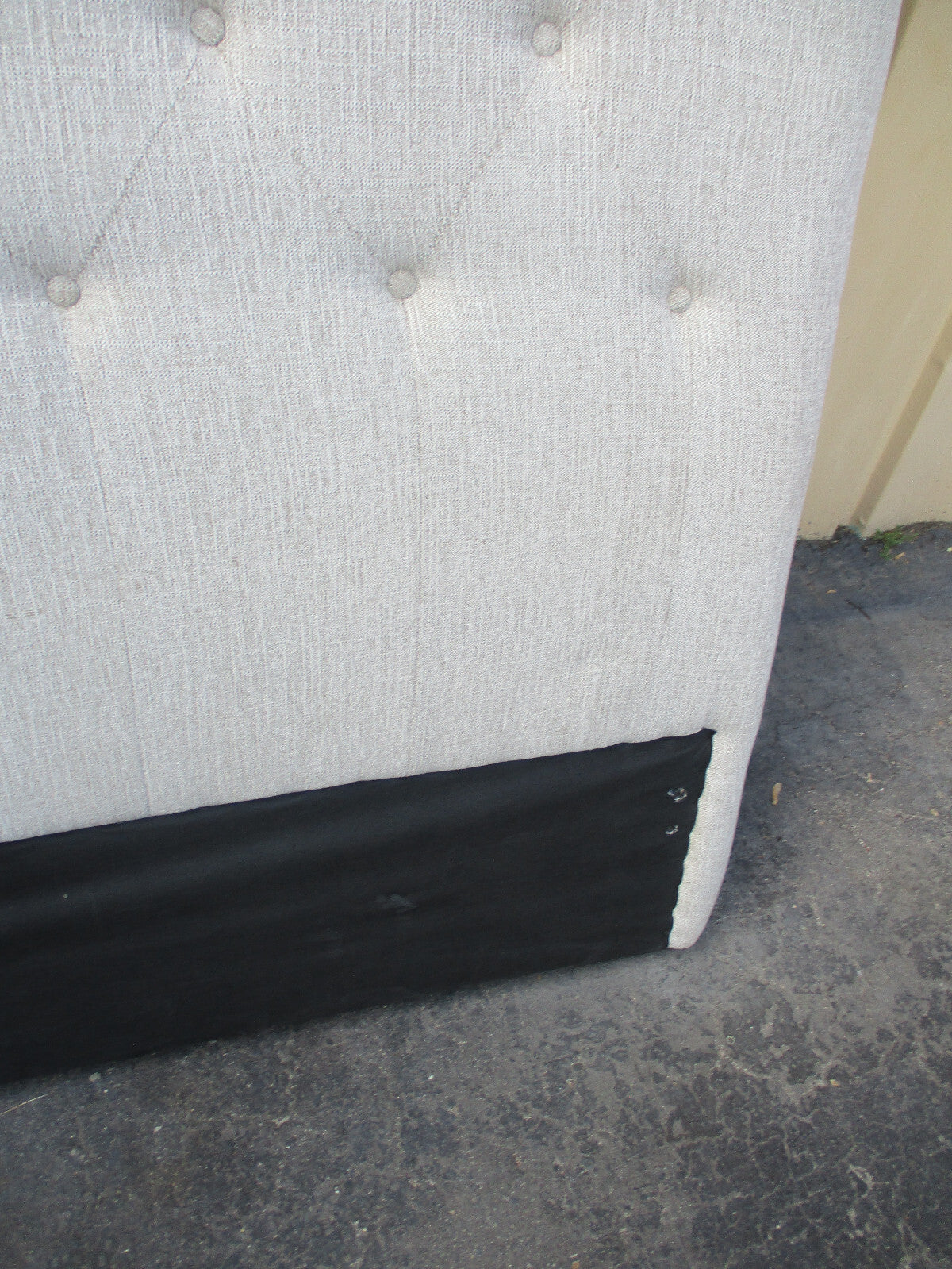 64377 QUEEN Size Modern Headboard Bed