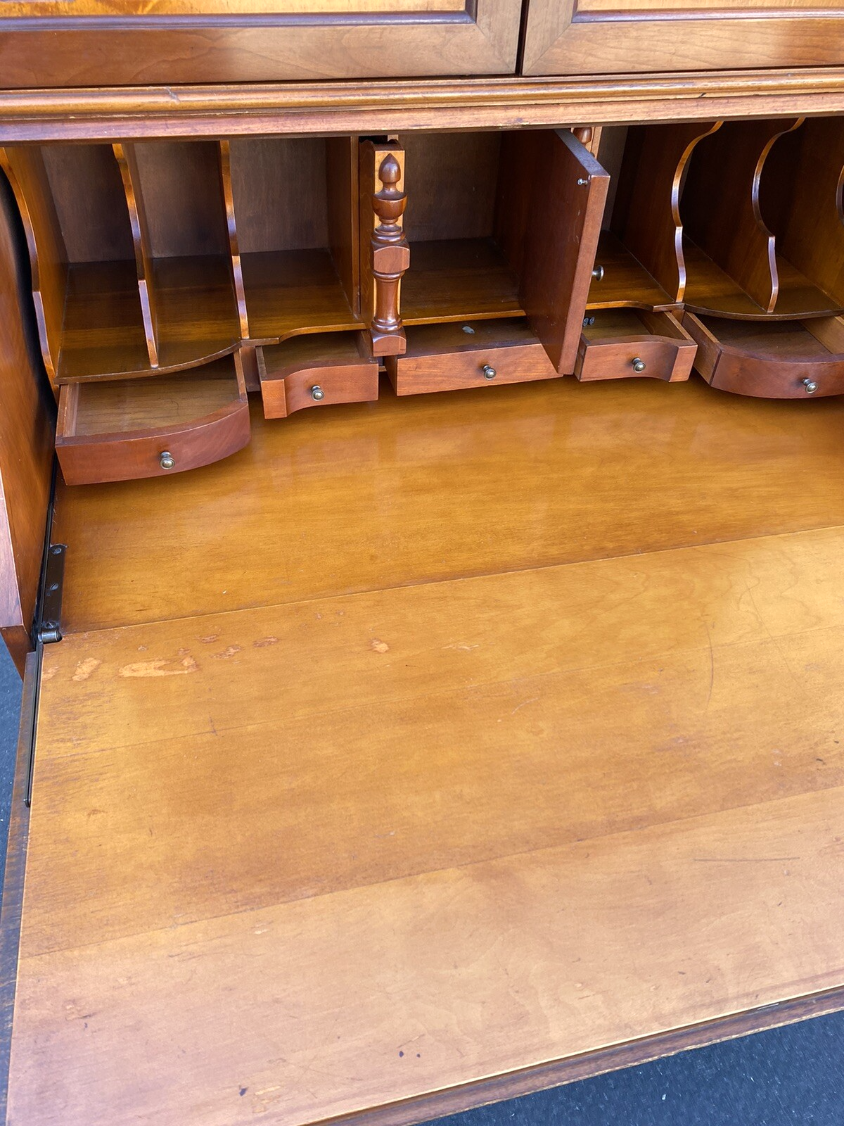 65929 MONITOR Furniture  Maple Secretary Desk w/ Bookcase Top