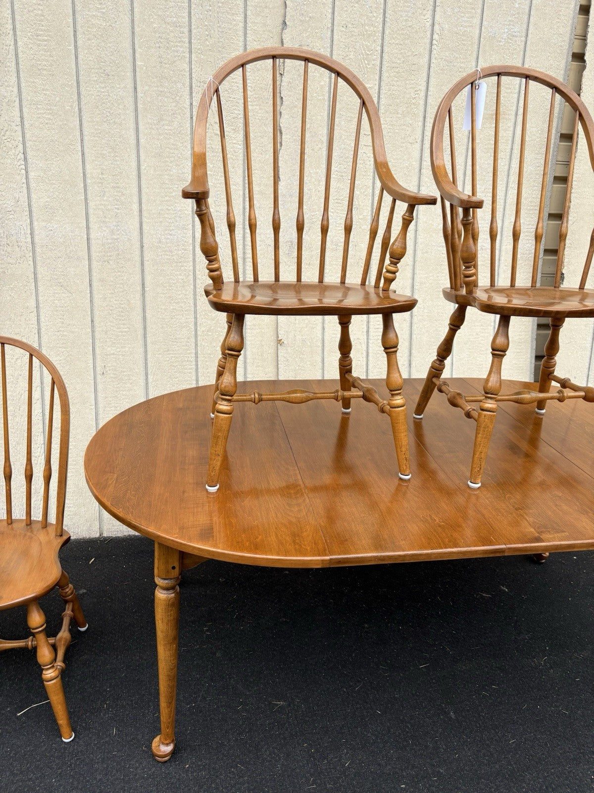 66858 ETHAN ALLEN Maple Dining Table W/ 2 Leafs + 4 Windsor Chair s