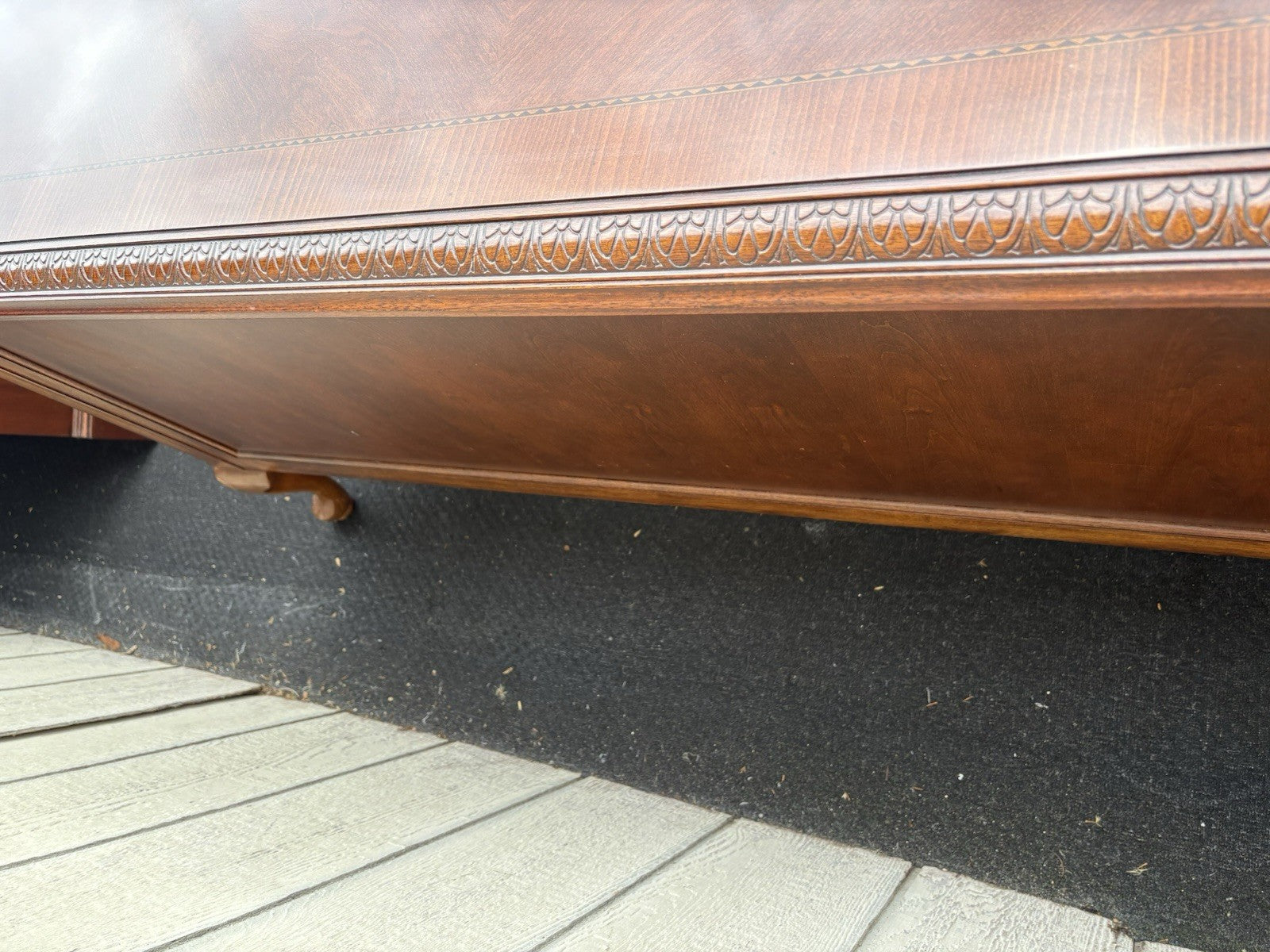 66712 Alexander Julian HOME COLOURS  Inlaid Executive Office Desk