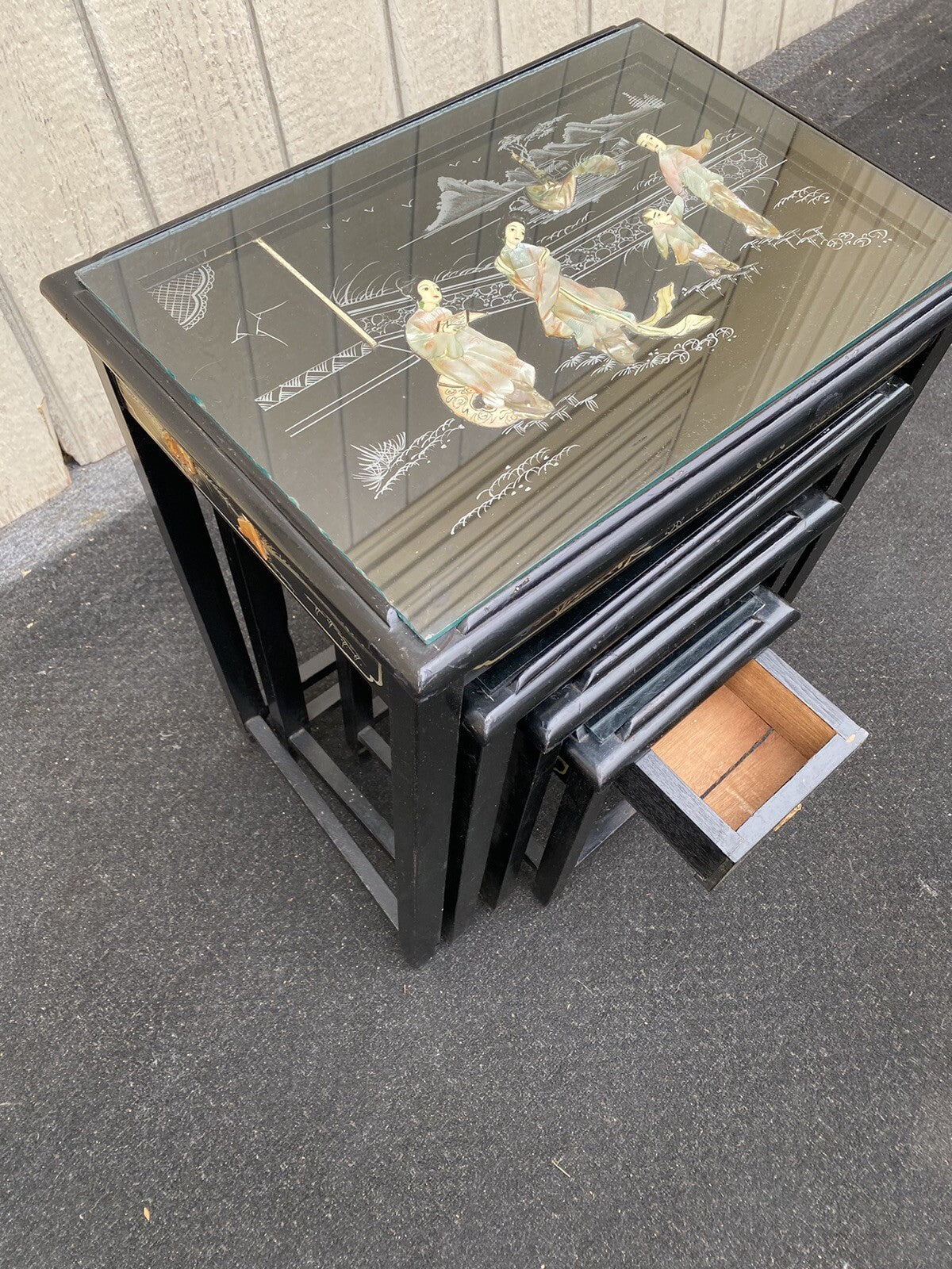 66082   Oriental 4 Stacker Lamp Table Stand s